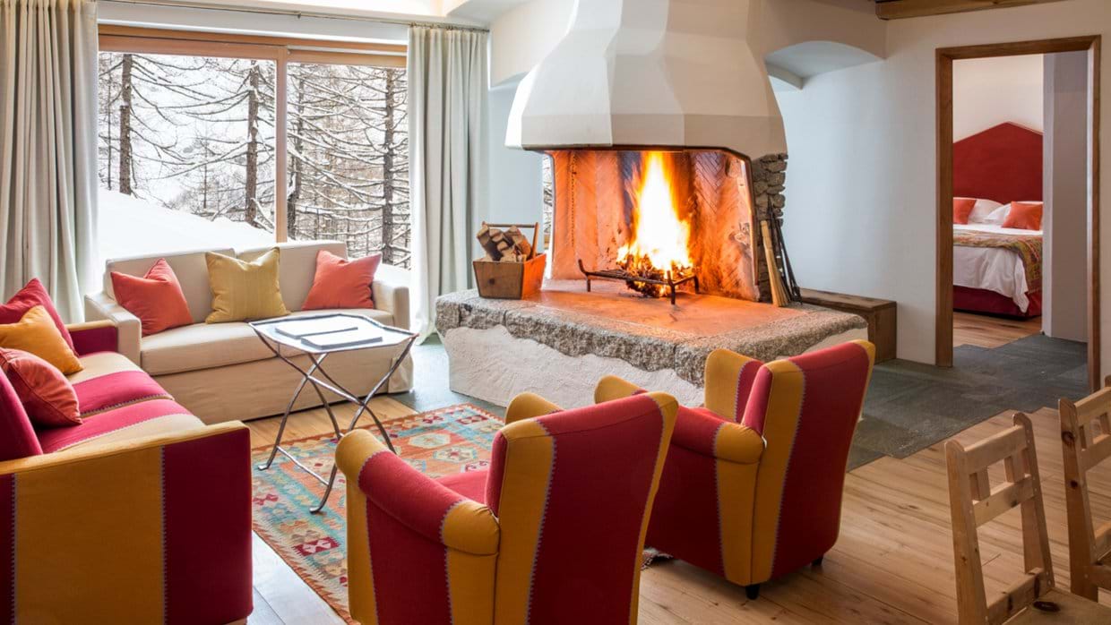 luxury-ski-hotel-st hubertus-firepla.jpg