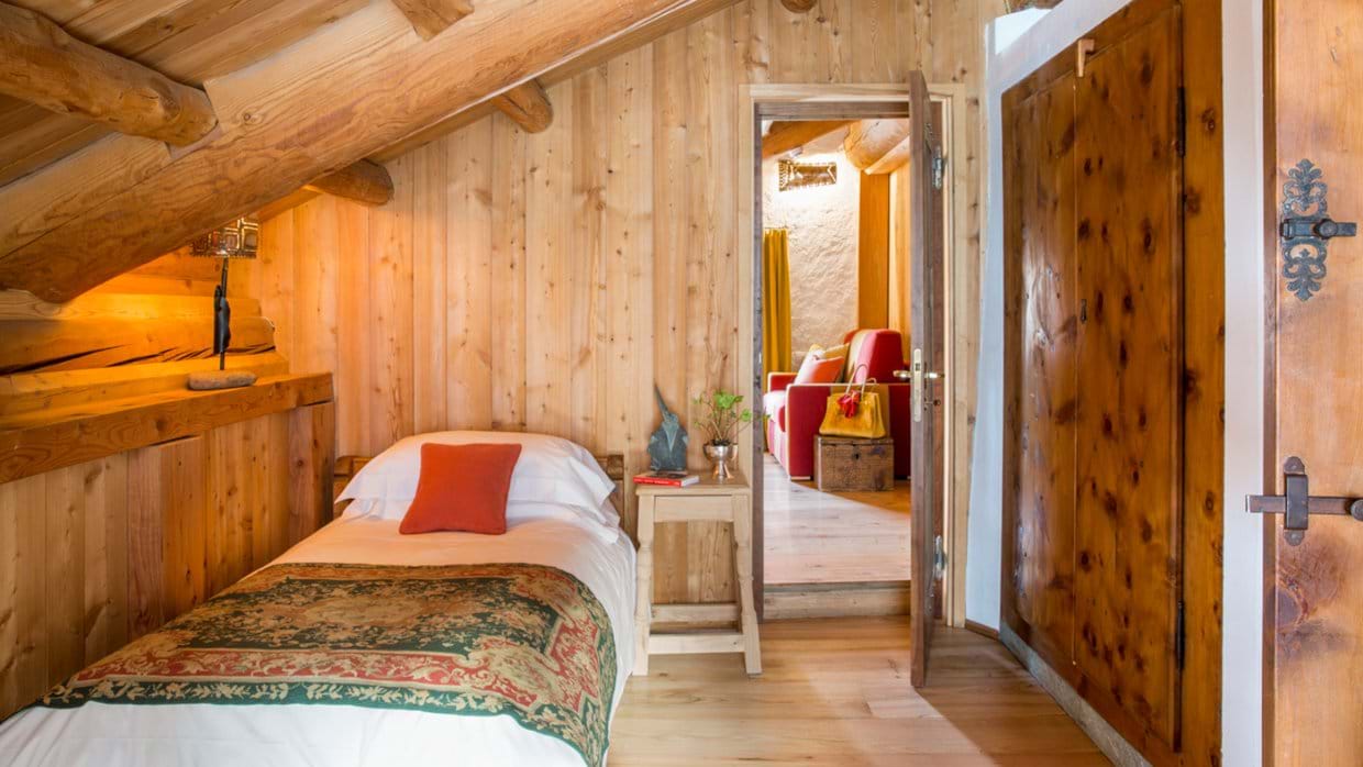 luxury-ski-hotel-st hubertus-bed3.jpg