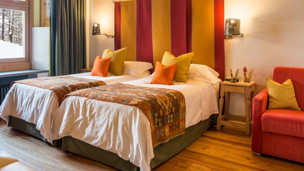 luxury-ski-hotel-st hubertus-bedroom1.jpg