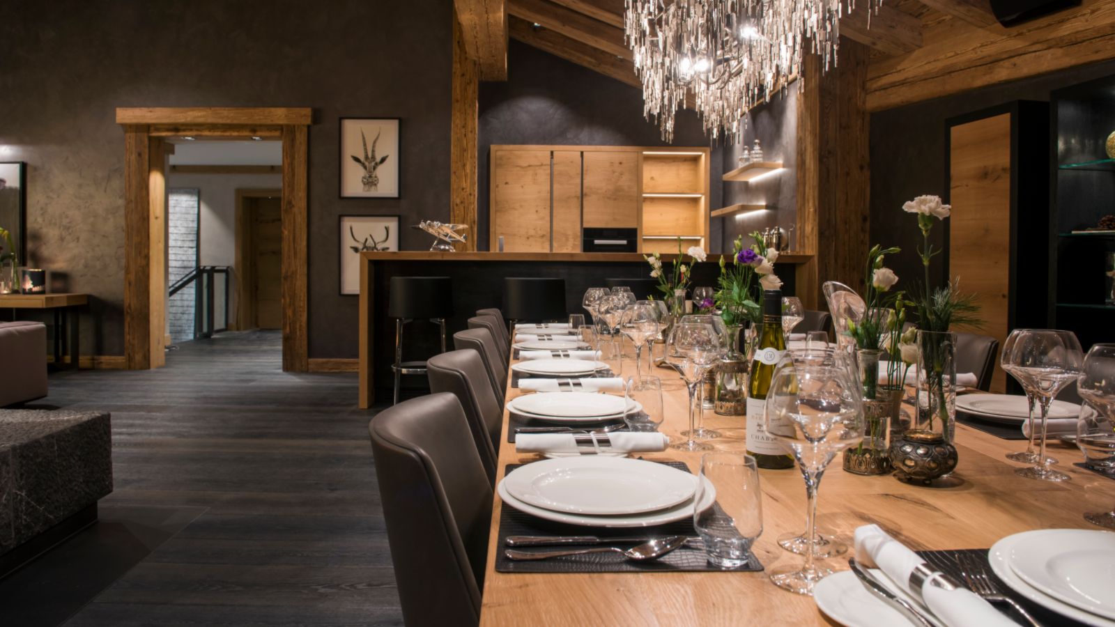 luxury-ski-chalet-zermatt-aconcagua-oxford-ski-dining (4).jpg