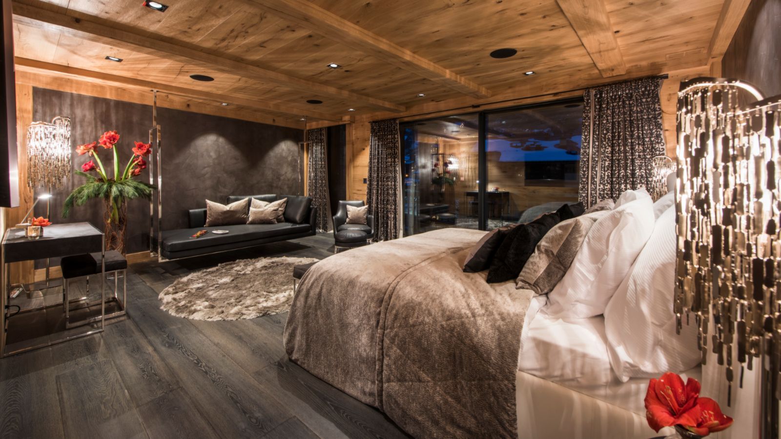 luxury-ski-chalet-zermatt-aconcagua-oxford-ski-bedroom (7).jpg