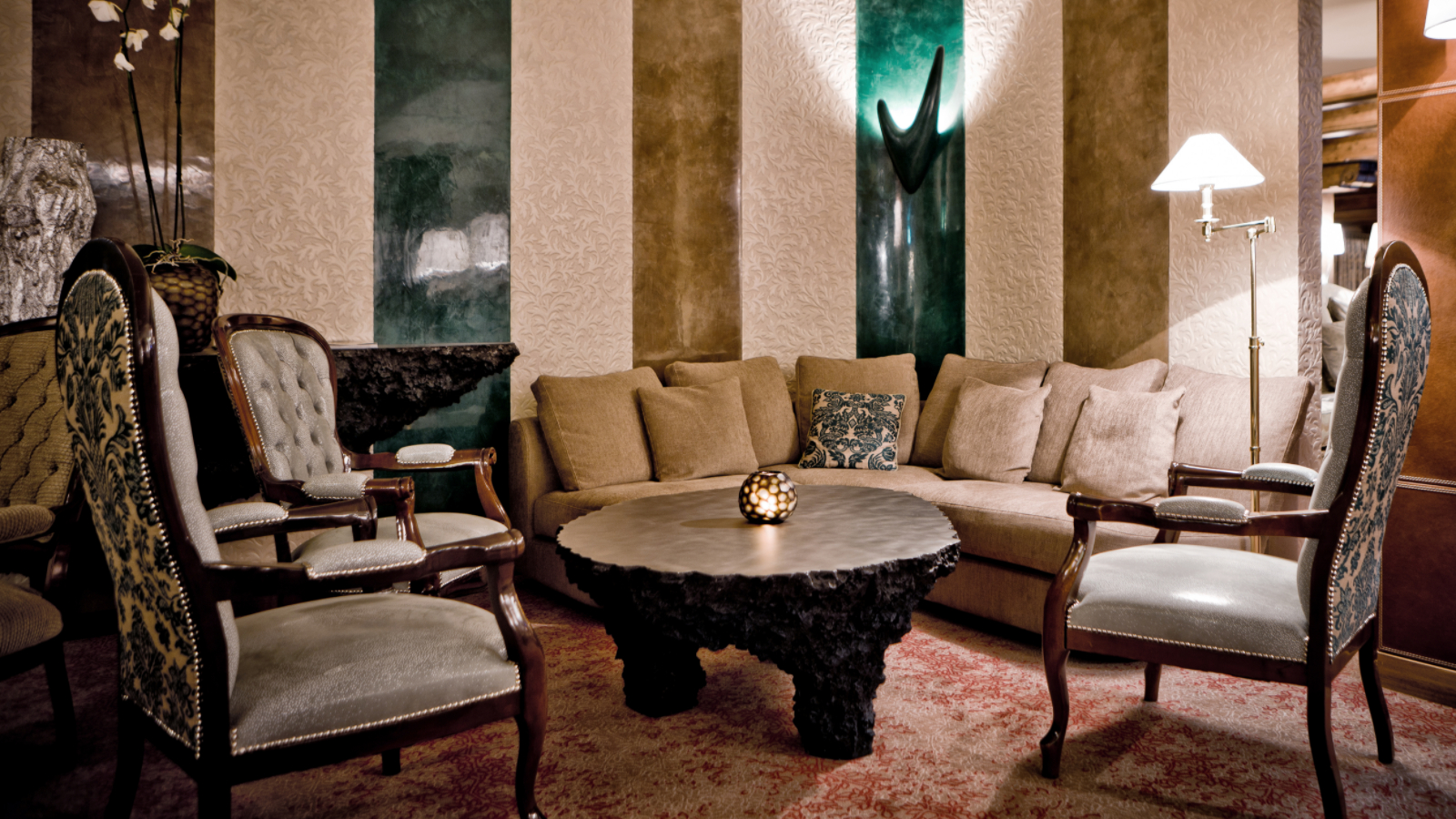 luxury-ski-hotel-hotel tschuggen-living 3.jpg
