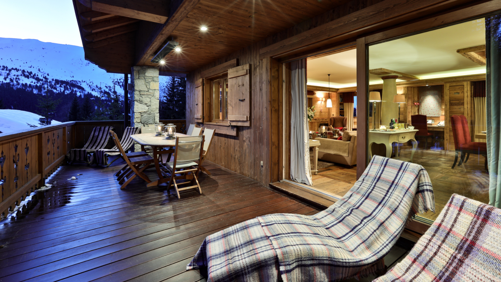 luxury-ski-chalet-meribel-chalet-trois-ours-oxford-ski-terrace.jpg