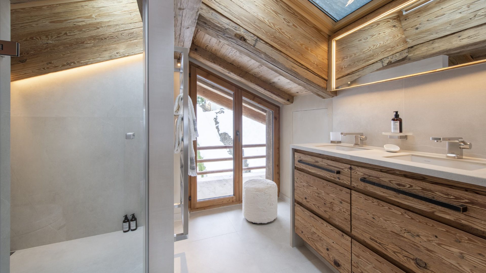 luxury-ski-chalets-verbier-east-rock-oxford-ski-company- 40.jpg