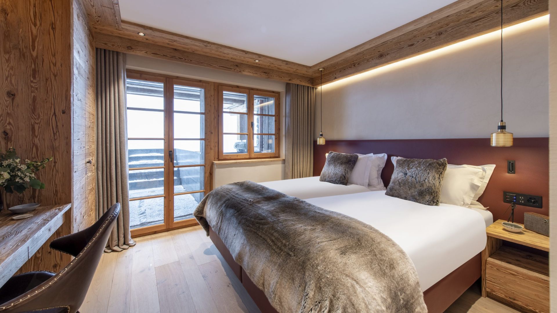 luxury-ski-chalets-verbier-east-rock-oxford-ski-company-1.jpg