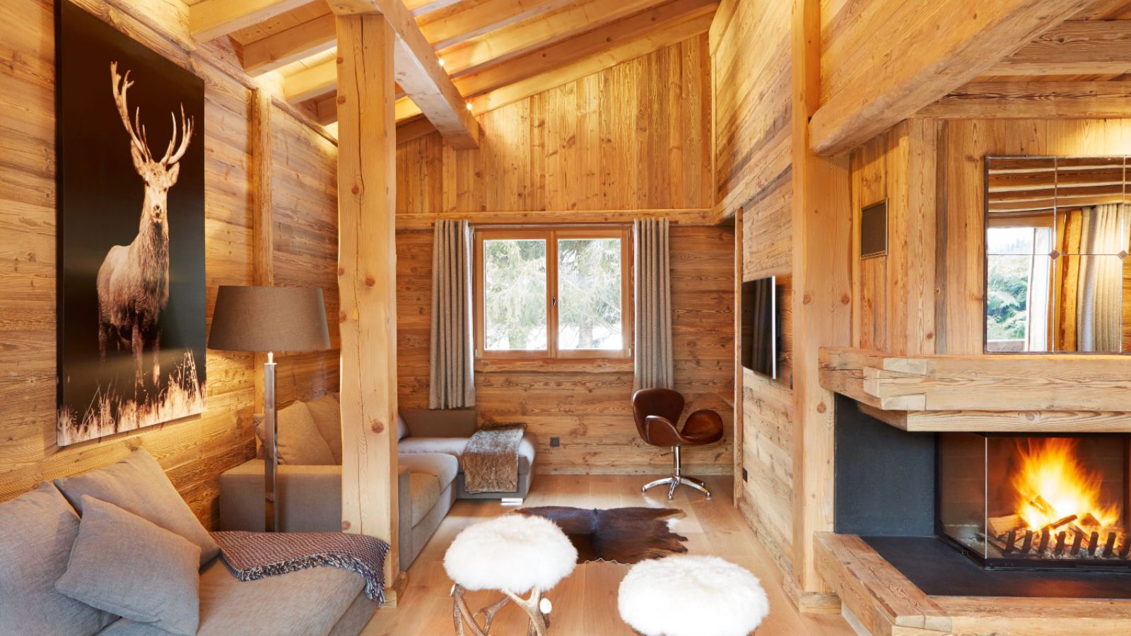 luxury-ski-chalet-chamonix-zenith2-oxford-ski-lounge (1).jpg