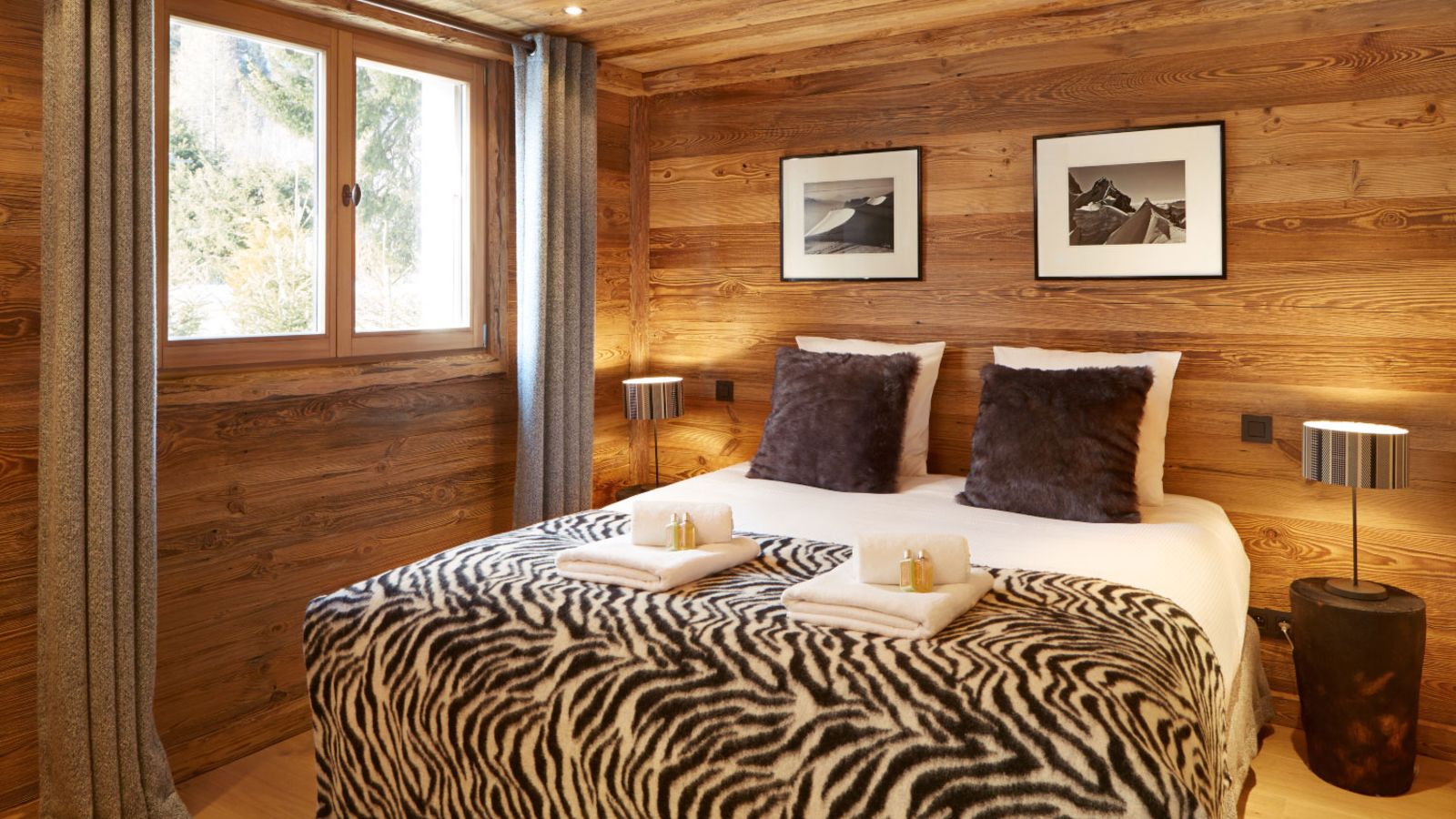 luxury-ski-chalet-chamonix-zenith2-oxford-ski-bedroom4.jpg