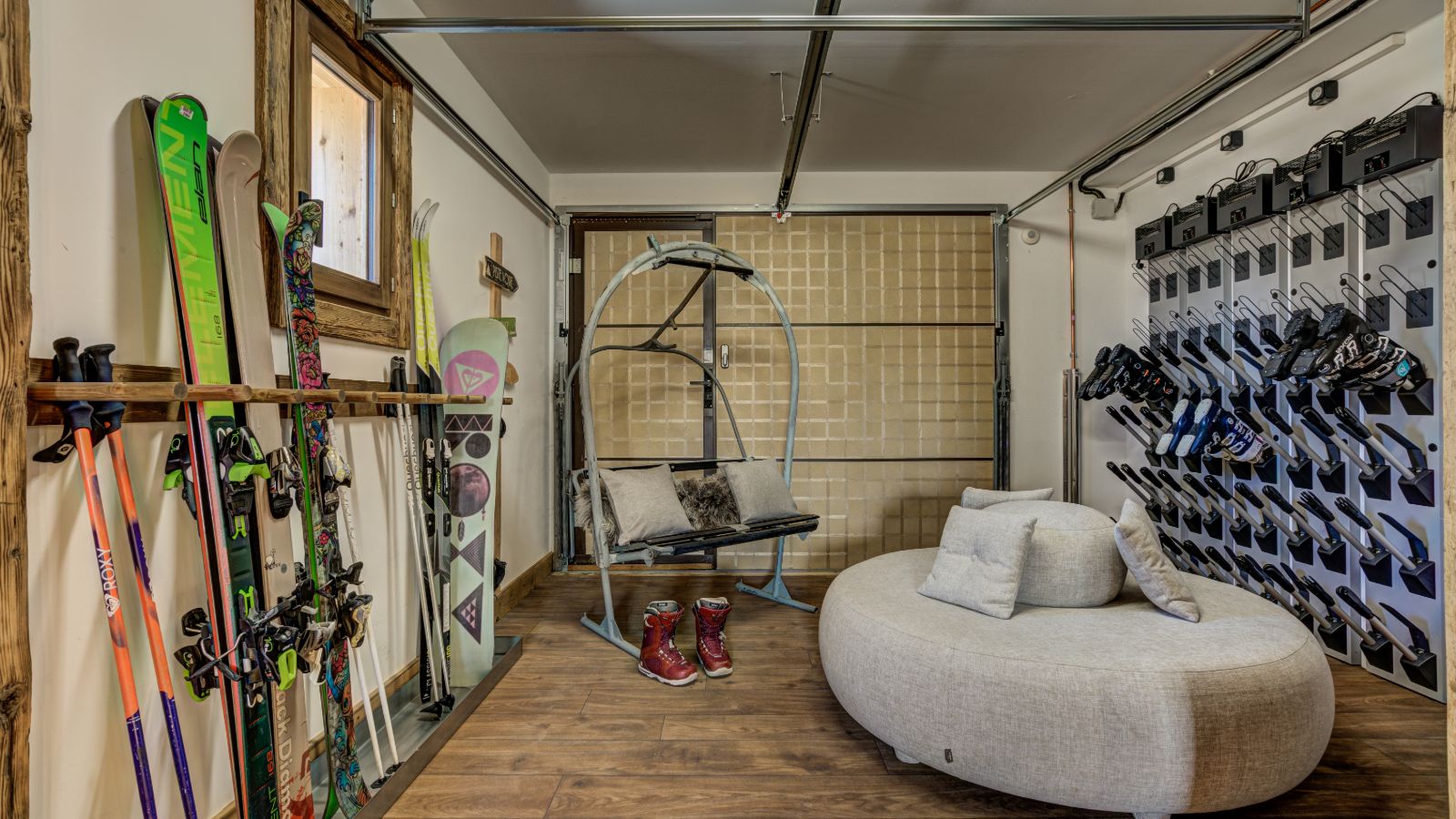 Luxury-ski-chalet-white-mountain-oxford-ski-boot room-image 1.jpg