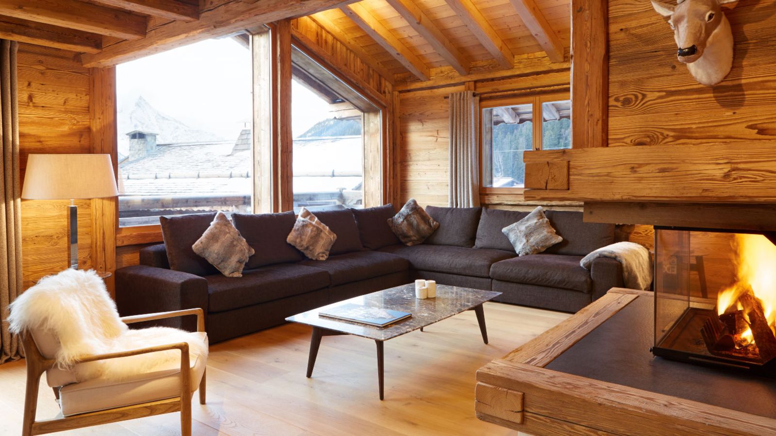 luxury-ski-chalet-chamonix-zenith2-oxford-ski-lounge (2).jpg