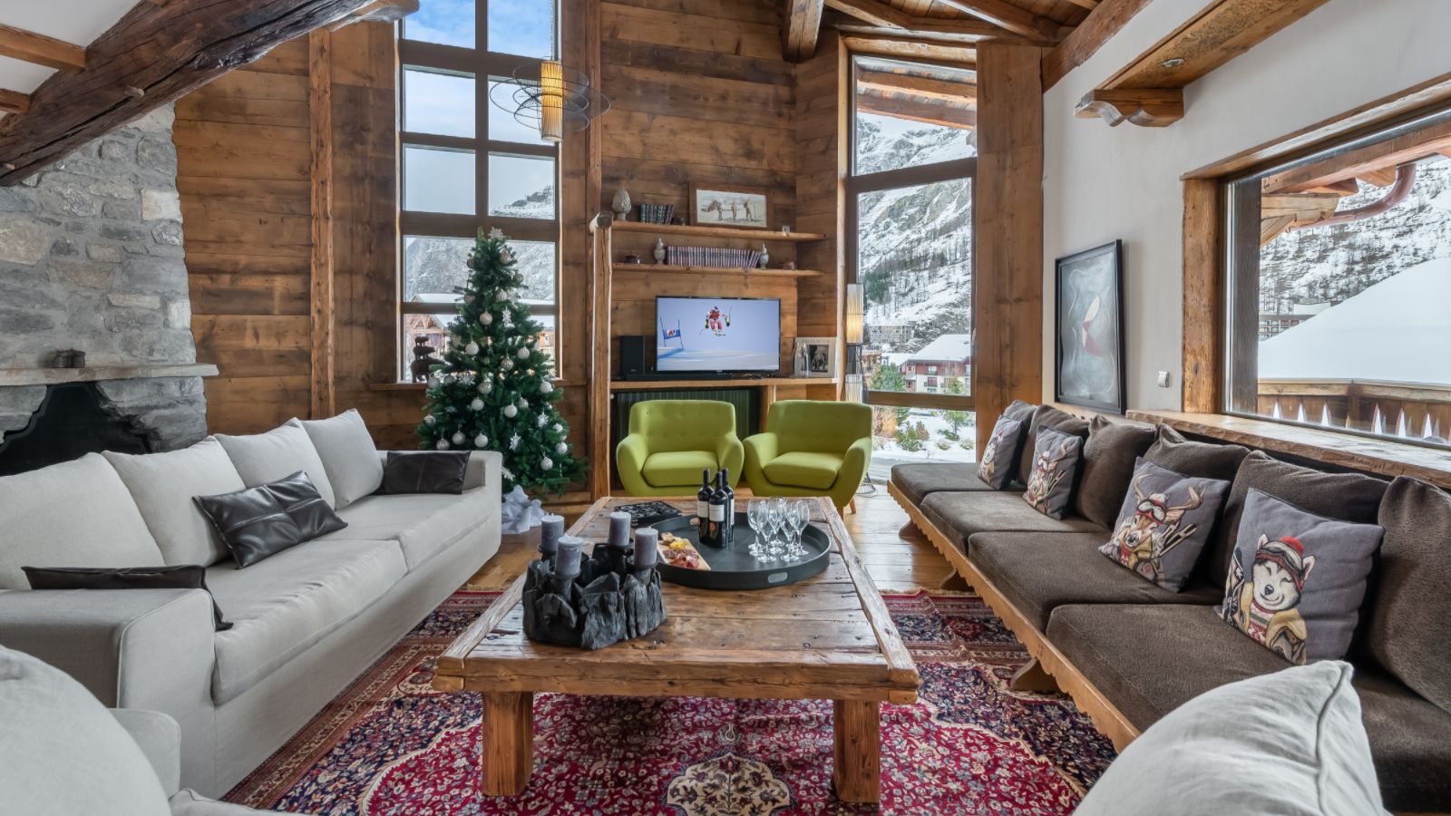 Luxury-ski-chalet-covarle-pauline-oxford-ski-living-room 2.jpg