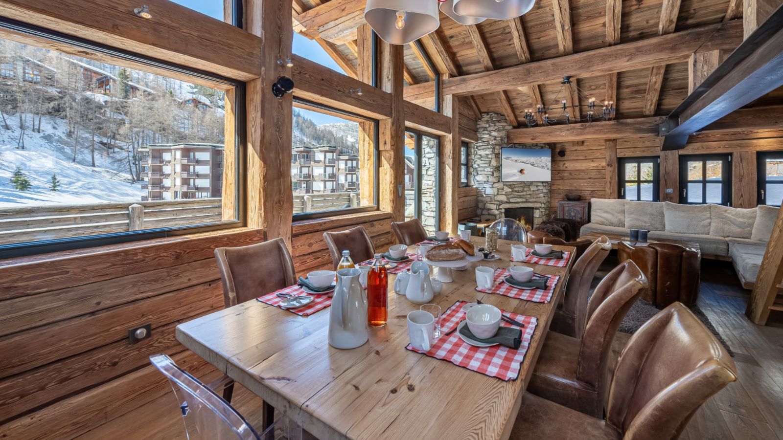 luxury-ski-chalet-valdisere-papillon-oxford-ski-dining (1).jpg
