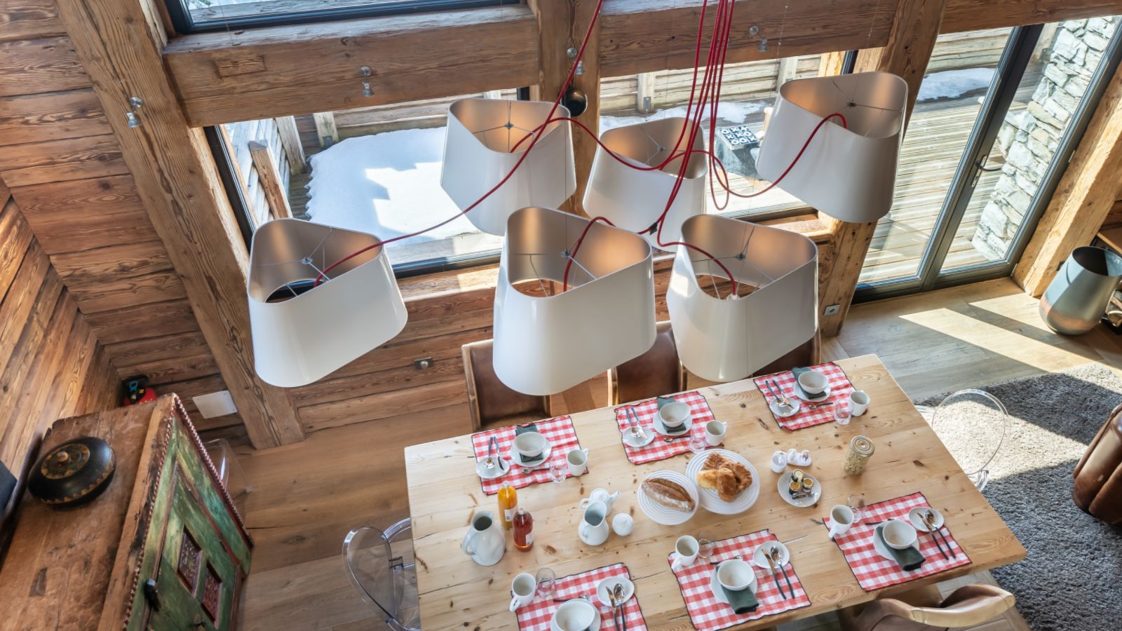 luxury-ski-chalet-valdisere-papillon-oxford-ski-dining (2).jpg