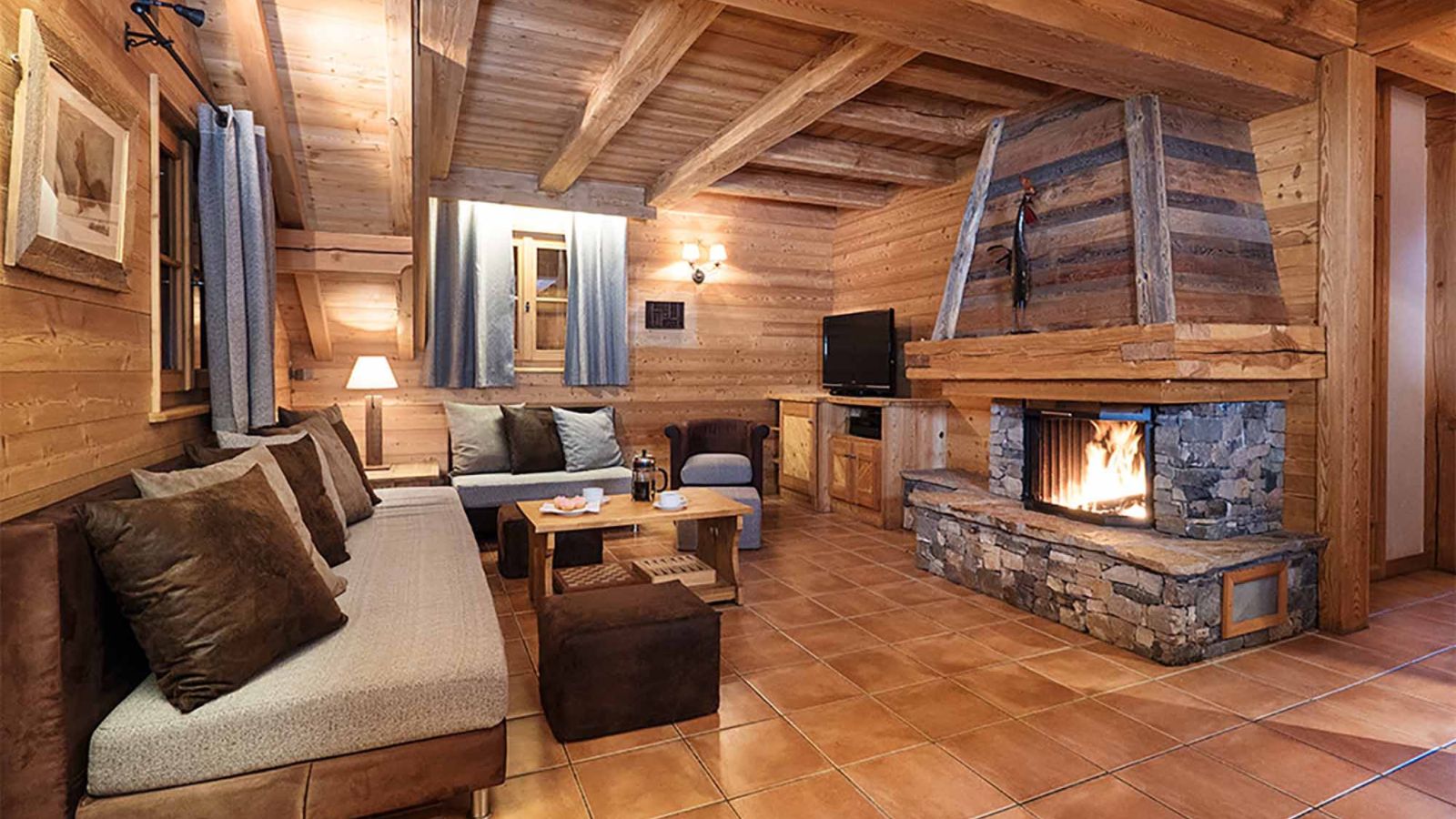 luxury-ski-chalet-alpe-dhuez-maison-oxford-ski-living.jpg