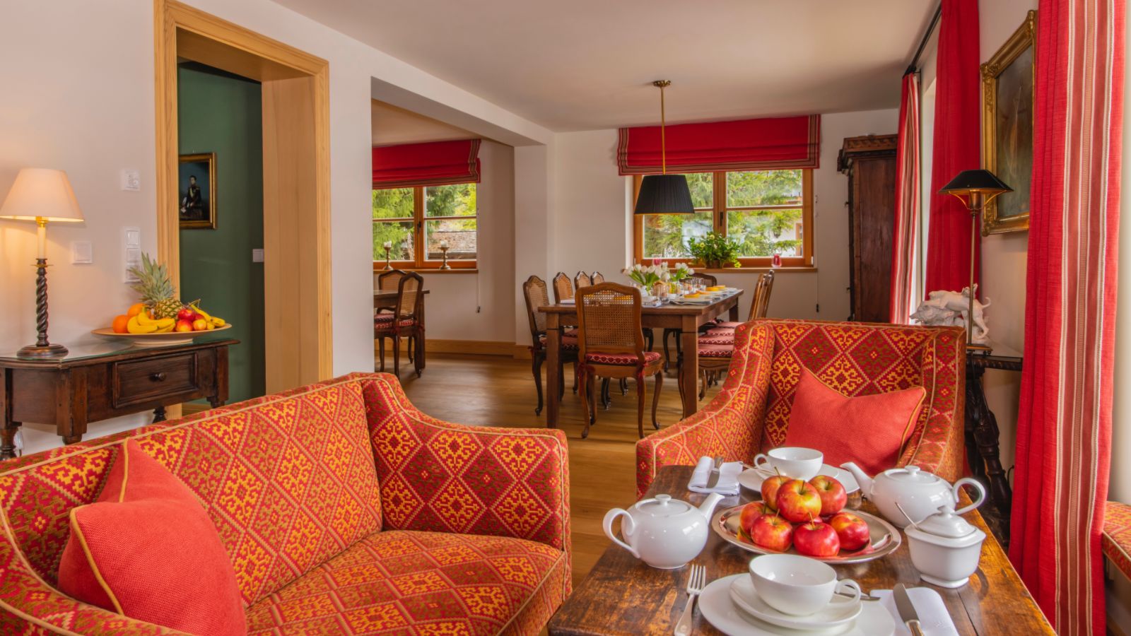 luxury-ski-chalet-stanton-griffin-oxford-ski-lounge (2).jpeg