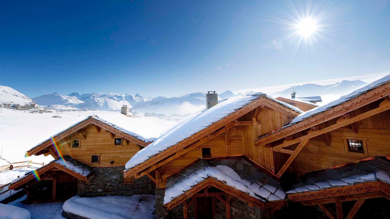 luxury-ski-chalet-alpe-dhuez-ferme-oxford-ski-exterior (1).jpg