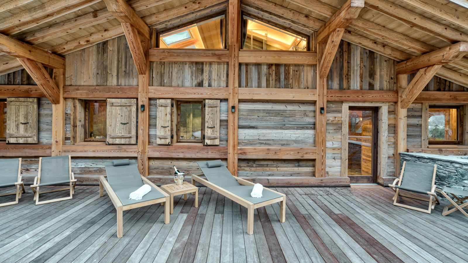 luxury-ski-chalet-chamonix-alaska-oxford-ski-terrace (2).jpg