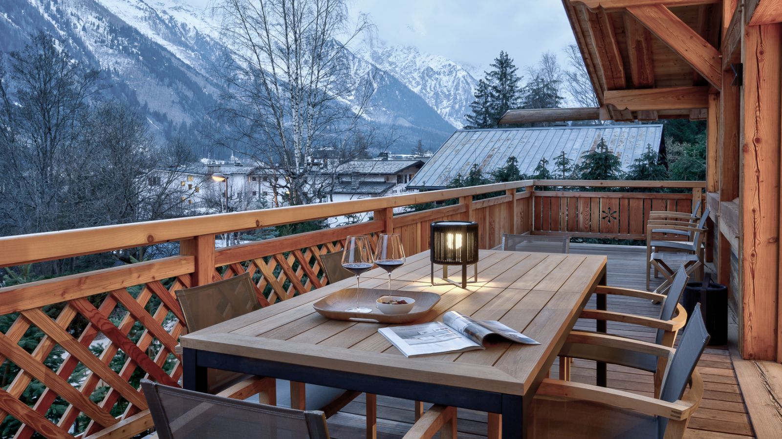luxury-ski-chalet-chamonix-alaska-oxford-ski-terrace (4).jpg