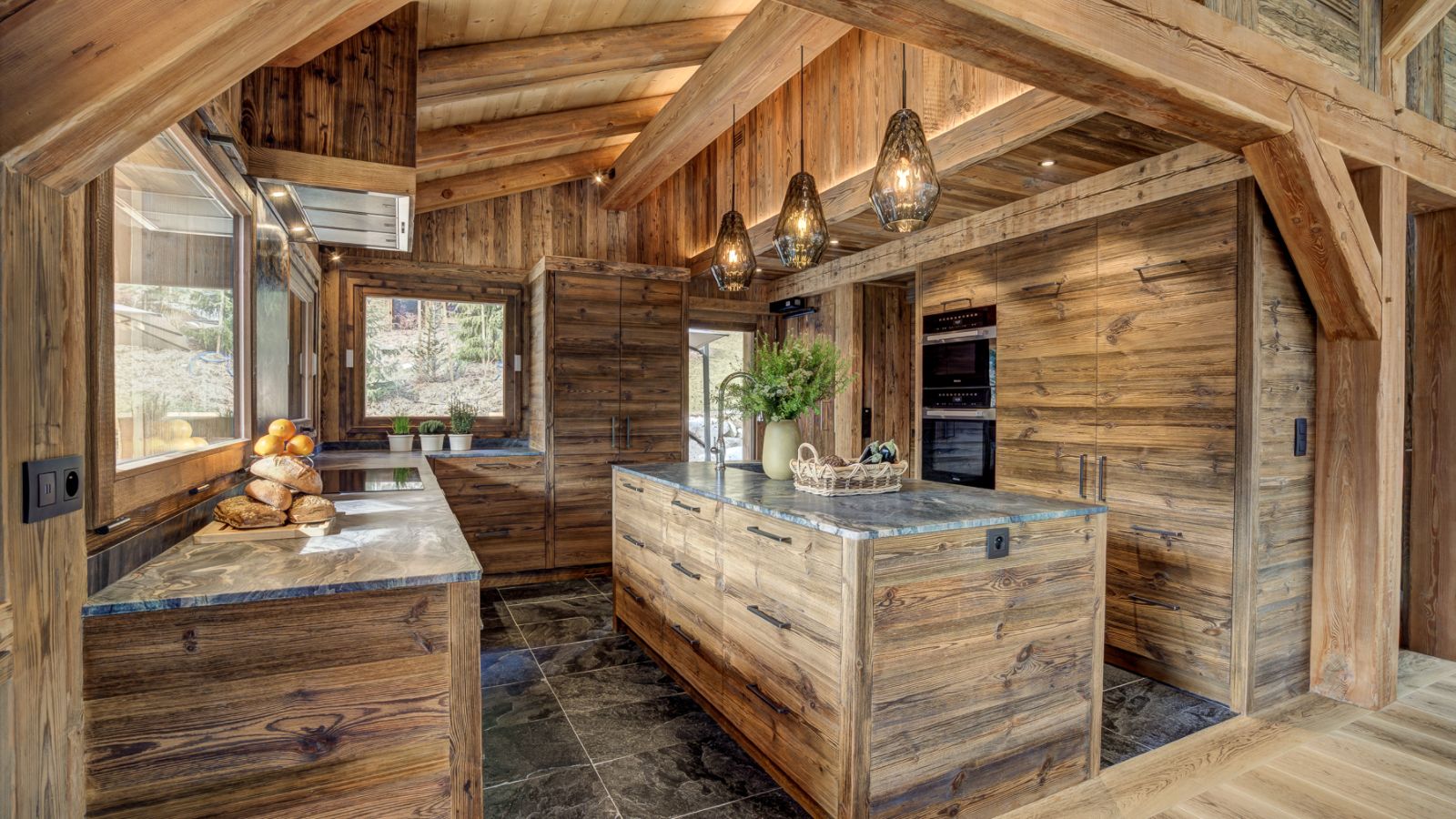luxury-ski-chalet-chamonix-alaska-oxford-ski-kitchen.jpg