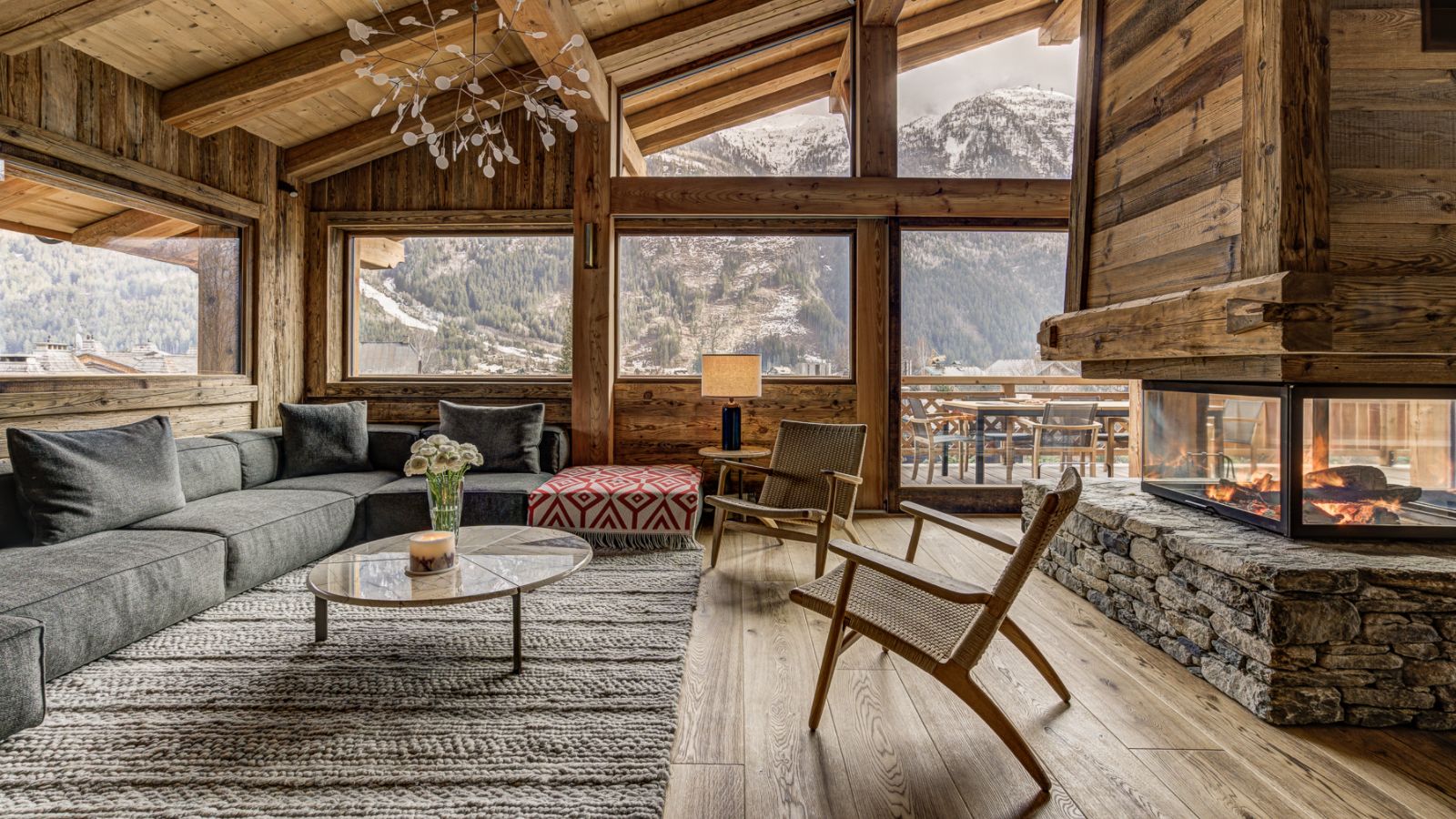 luxury-ski-chalet-chamonix-alaska-oxford-ski-living (1).jpg