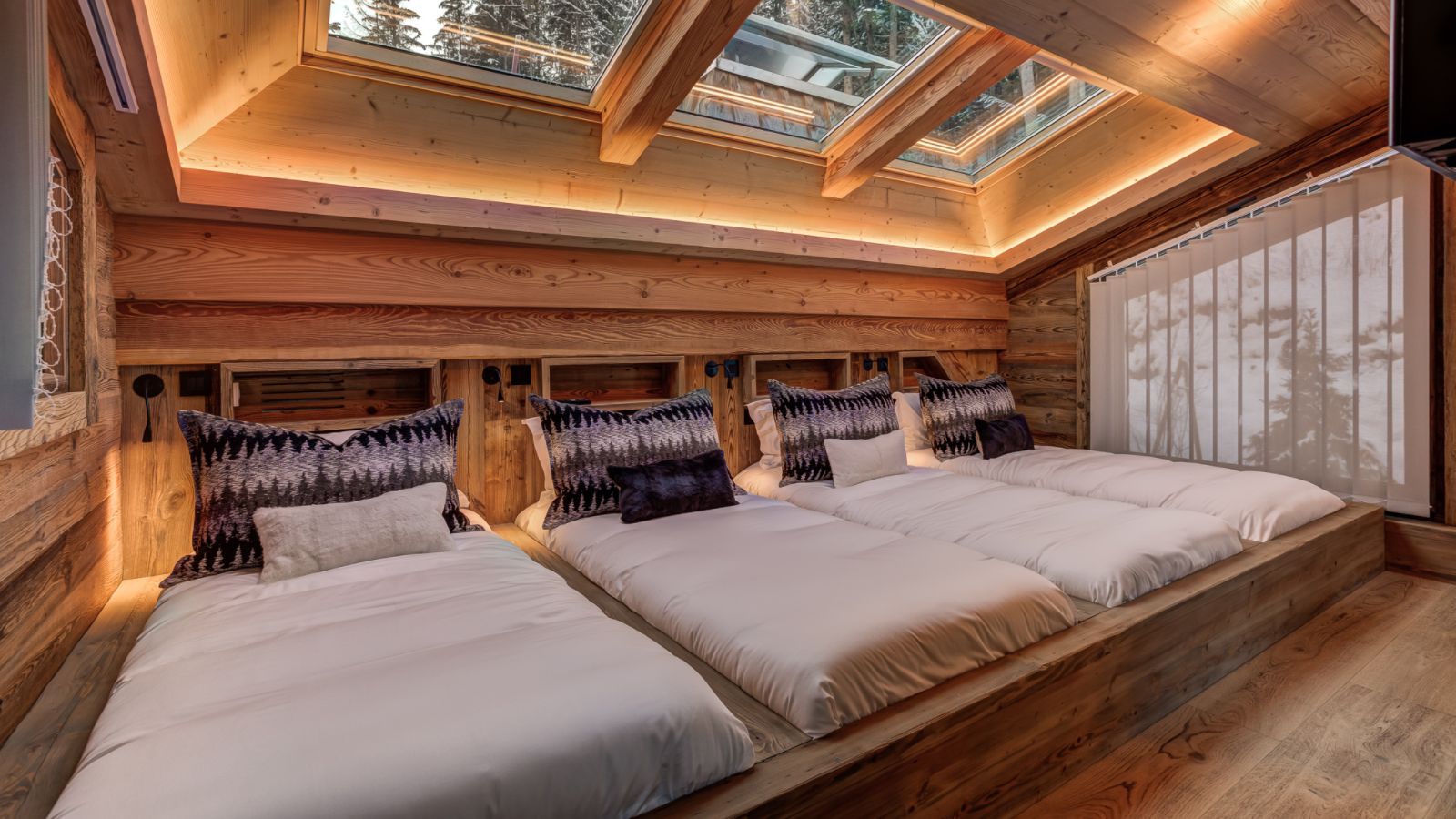 luxury-ski-chalet-chamonix-azurite-oxford-ski-qu.jpg