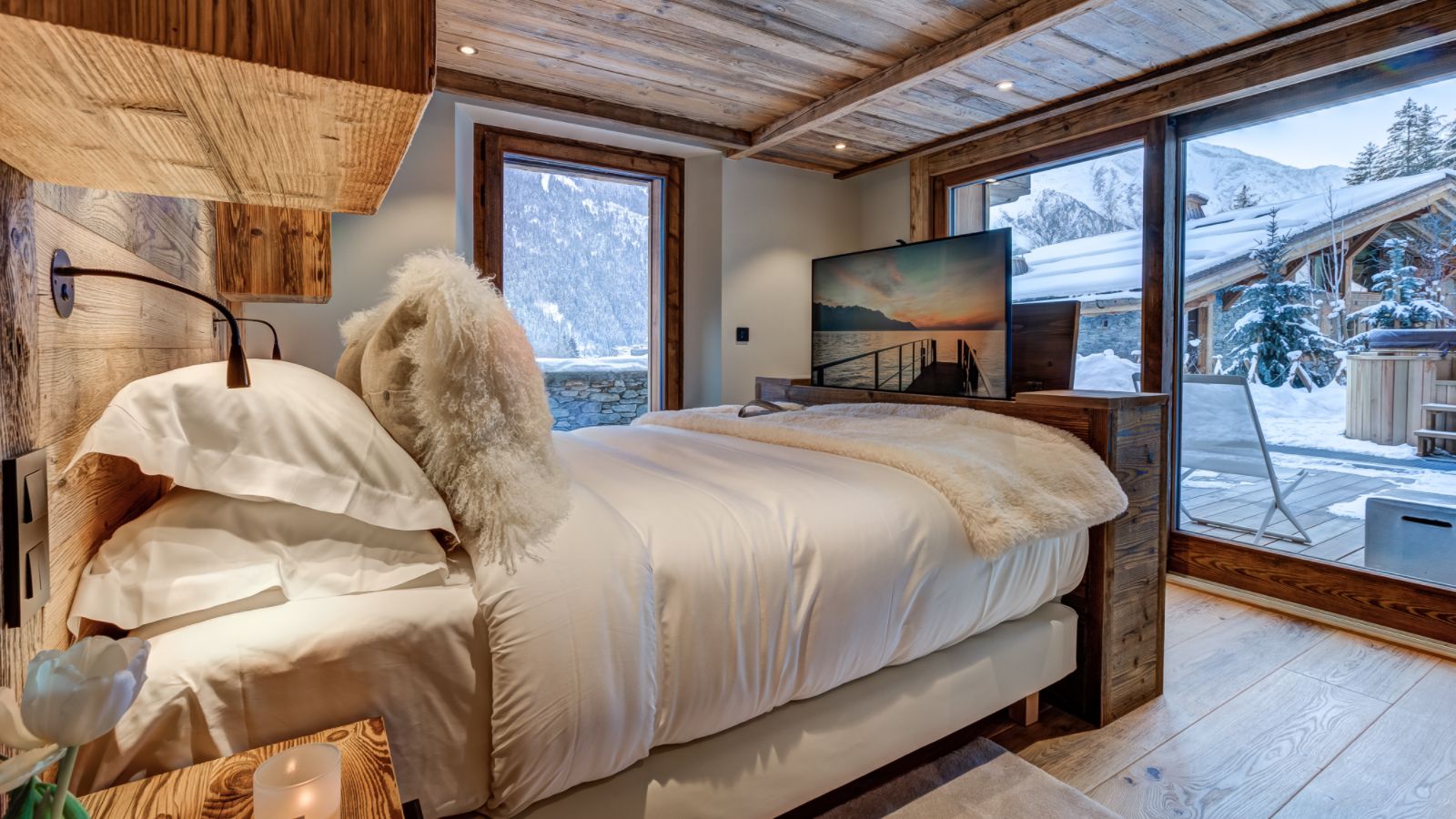 luxury-ski-chalet-chamonix-azurite-oxford-ski-be (4).jpg