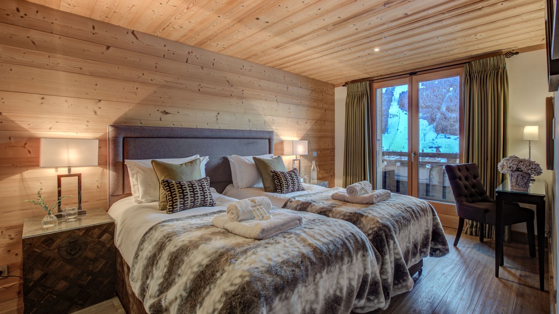 luxury-ski-chalet-bouqetin-morzine-oxford-ski-company- (10).jpg