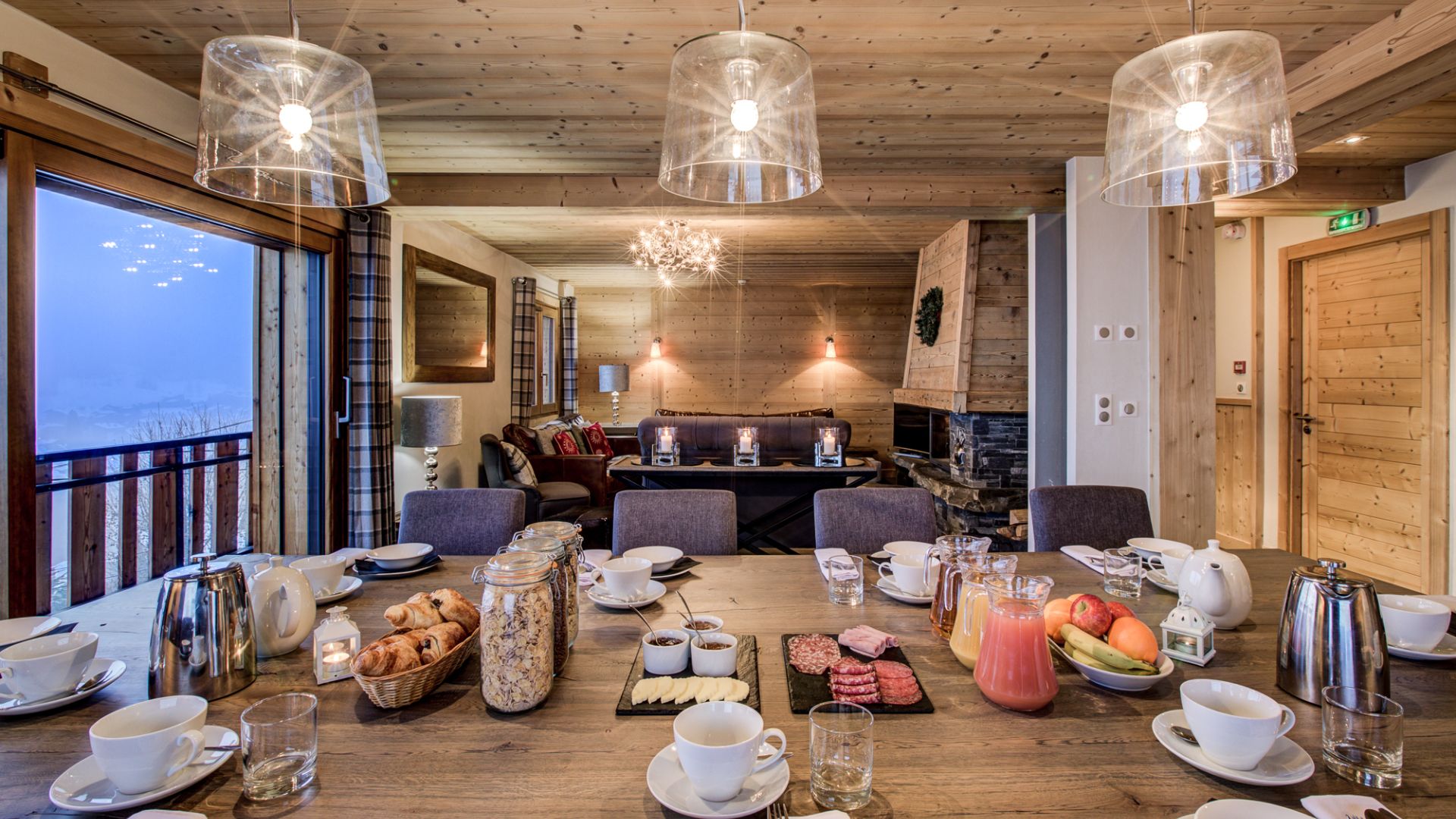 luxury-ski-chalet-les-pierrys-morzine-oxford-ski-company (2).jpg