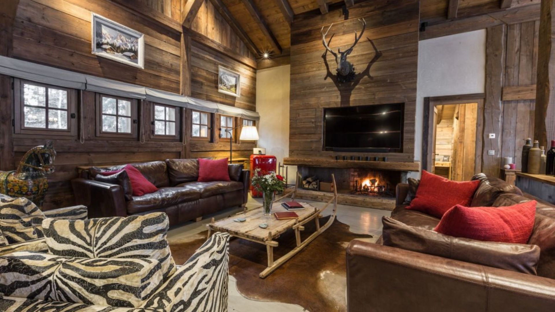 luxury-ski-chalet-amazon-creek-oxford-ski-company (9).jpg