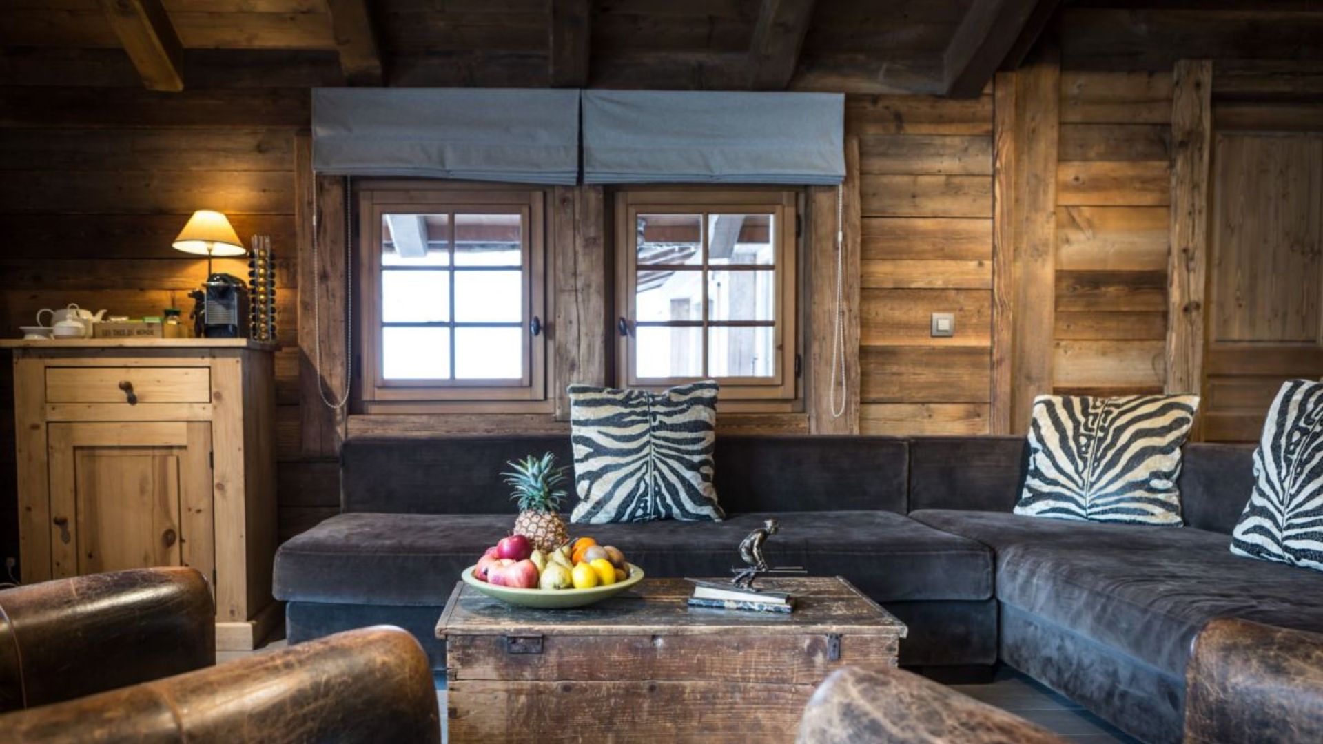 luxury-ski-chalet-amazon-creek-oxford-ski-company (14).jpg