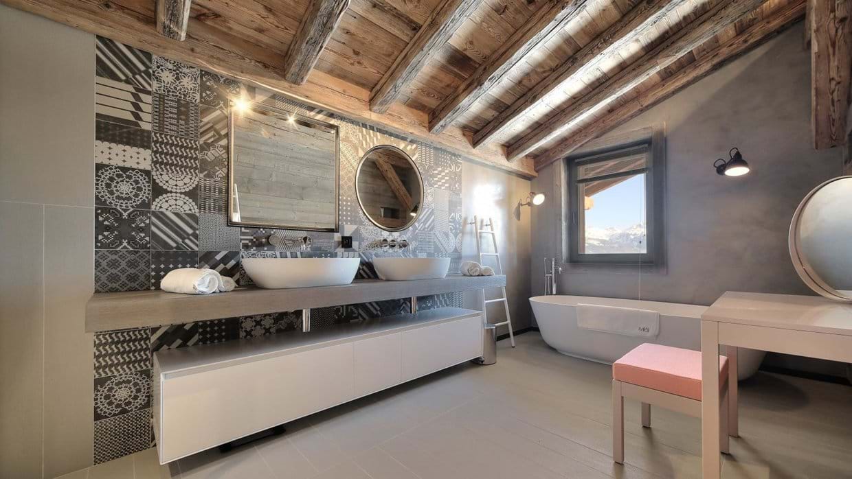 luxury-ski-chalet-megeve-my-world-oxford-ski-bathroom (2).jpeg
