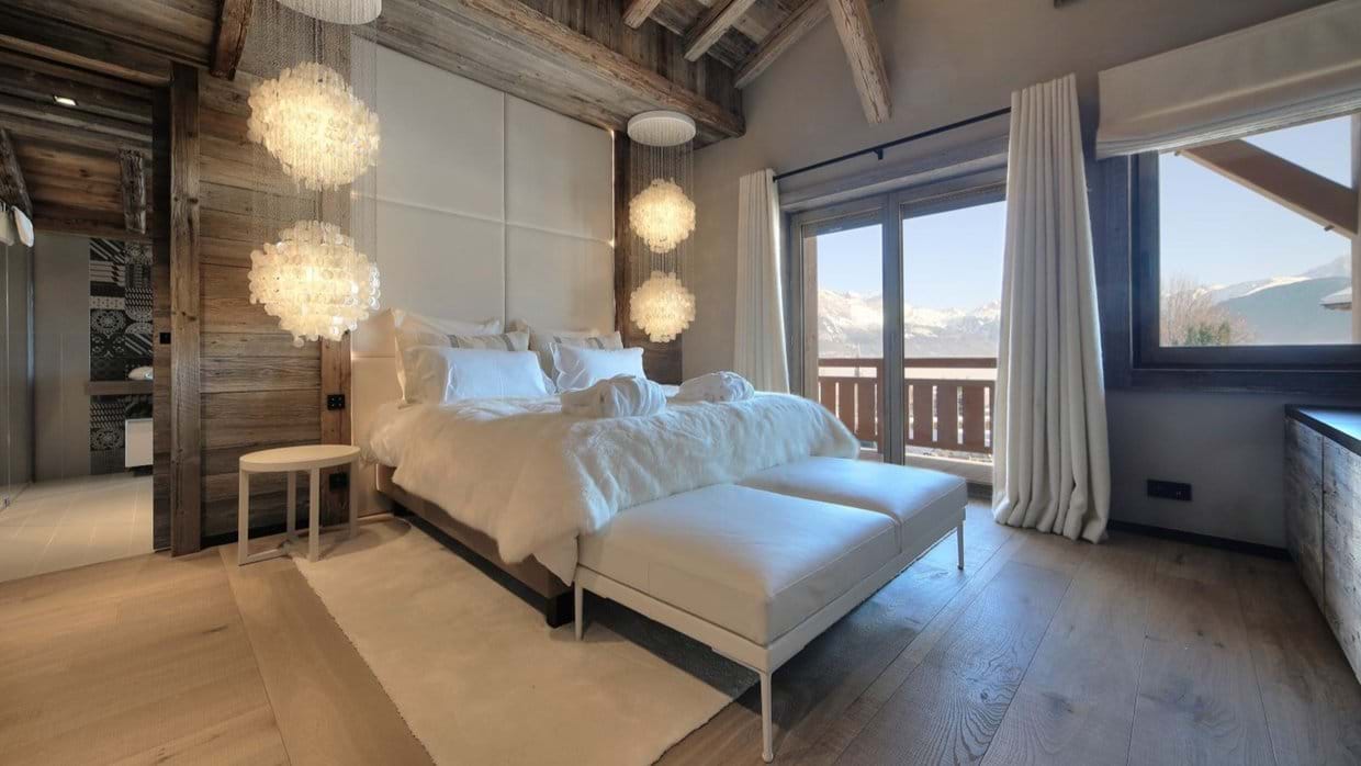 luxury-ski-chalet-megeve-my-world-oxford-ski-bedroom (1).jpeg