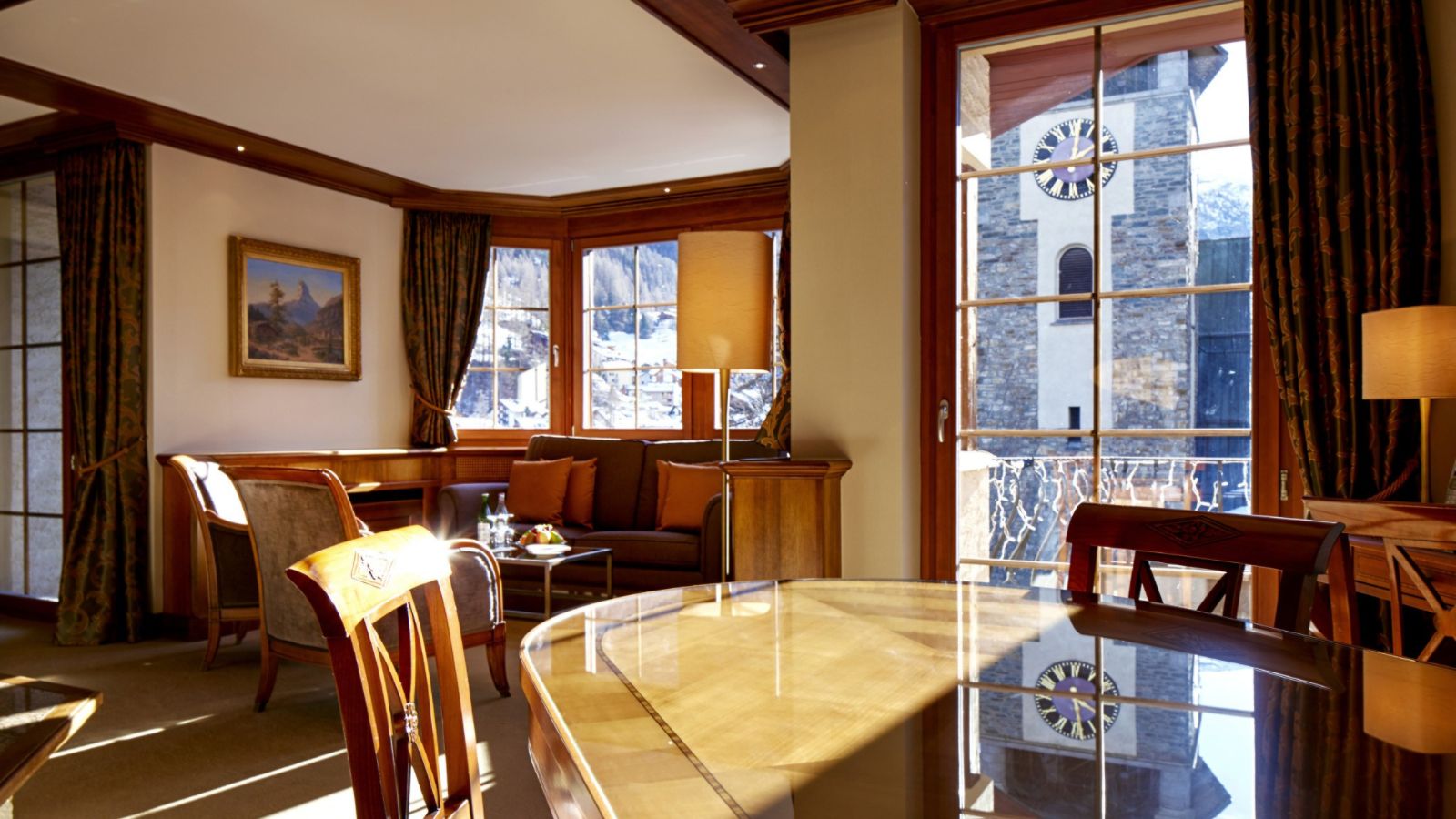 Luxury-Ski-Hotel-Zermatt -Zermatterhof-delux-suite.jpg