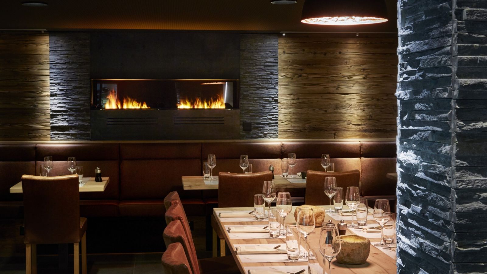 Luxury-Ski-Hotel-Zermatt -Zermatterhof-dinning.JPG