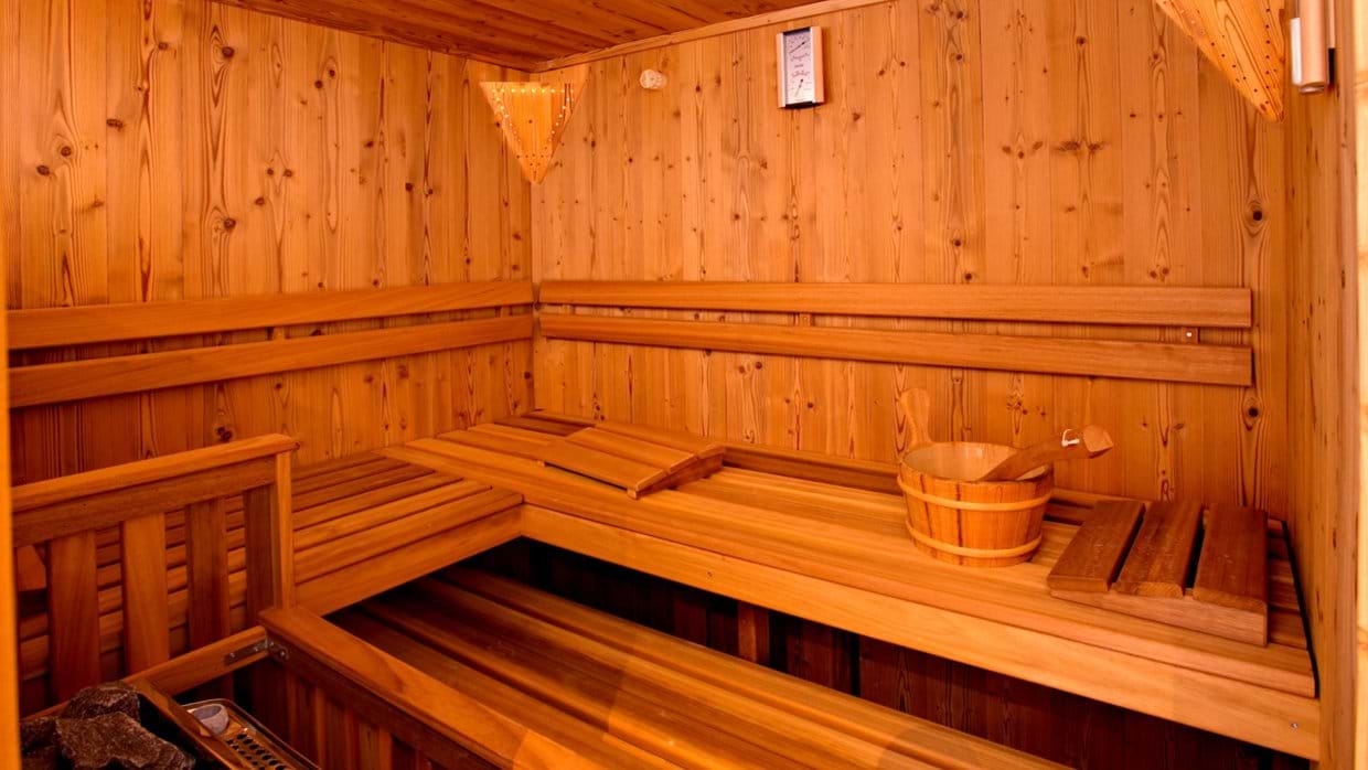 luxury-ski-chalet-zermatt-gemini-oxford-ski-sauna.jpg