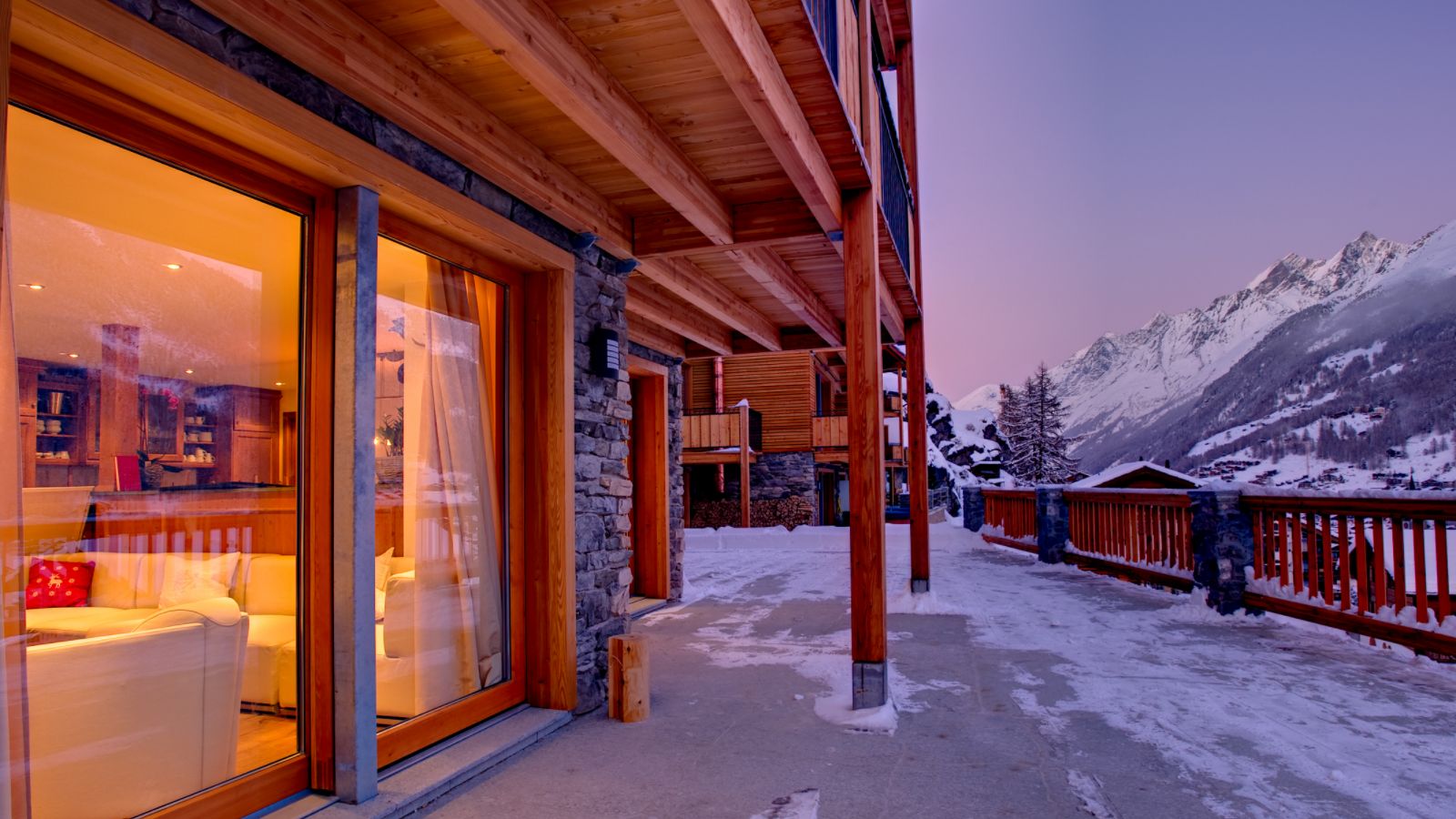 luxury-ski-chalet-zermatt-gemini-oxford-ski-terrace2.jpg