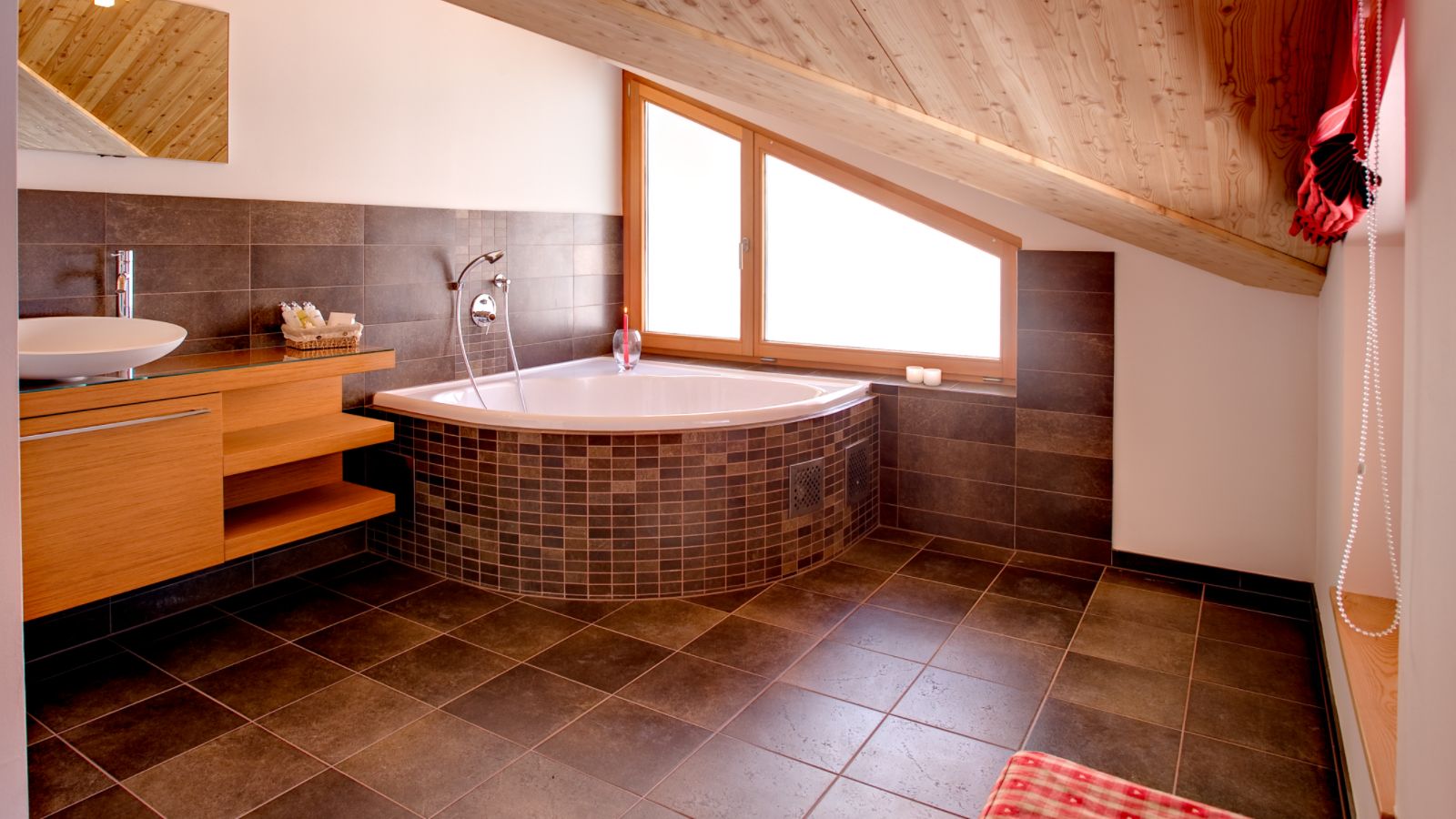 luxury-ski-chalet-zermatt-gemini-oxford-ski-bathroom (1).jpg