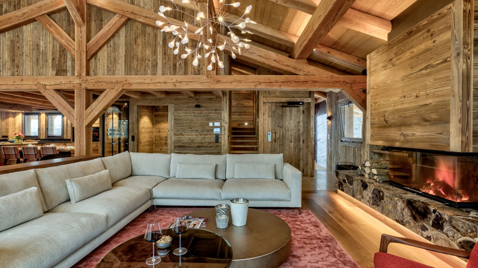 luxury-ski-chalet-chamonix-saphir-oxford-ski-livi (3).jpg