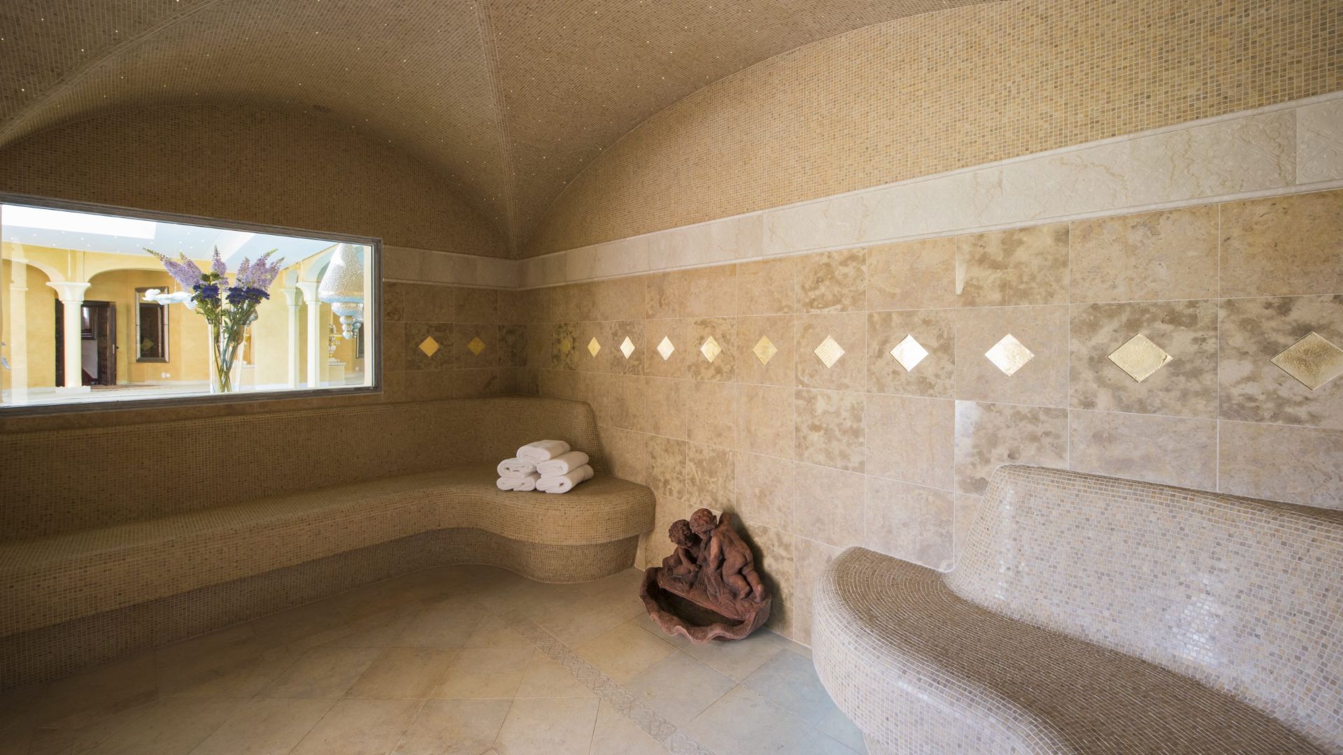 luxury-ski-chalet-verbier-bella-coola-estate-oxford-ski-company- (4).jpg