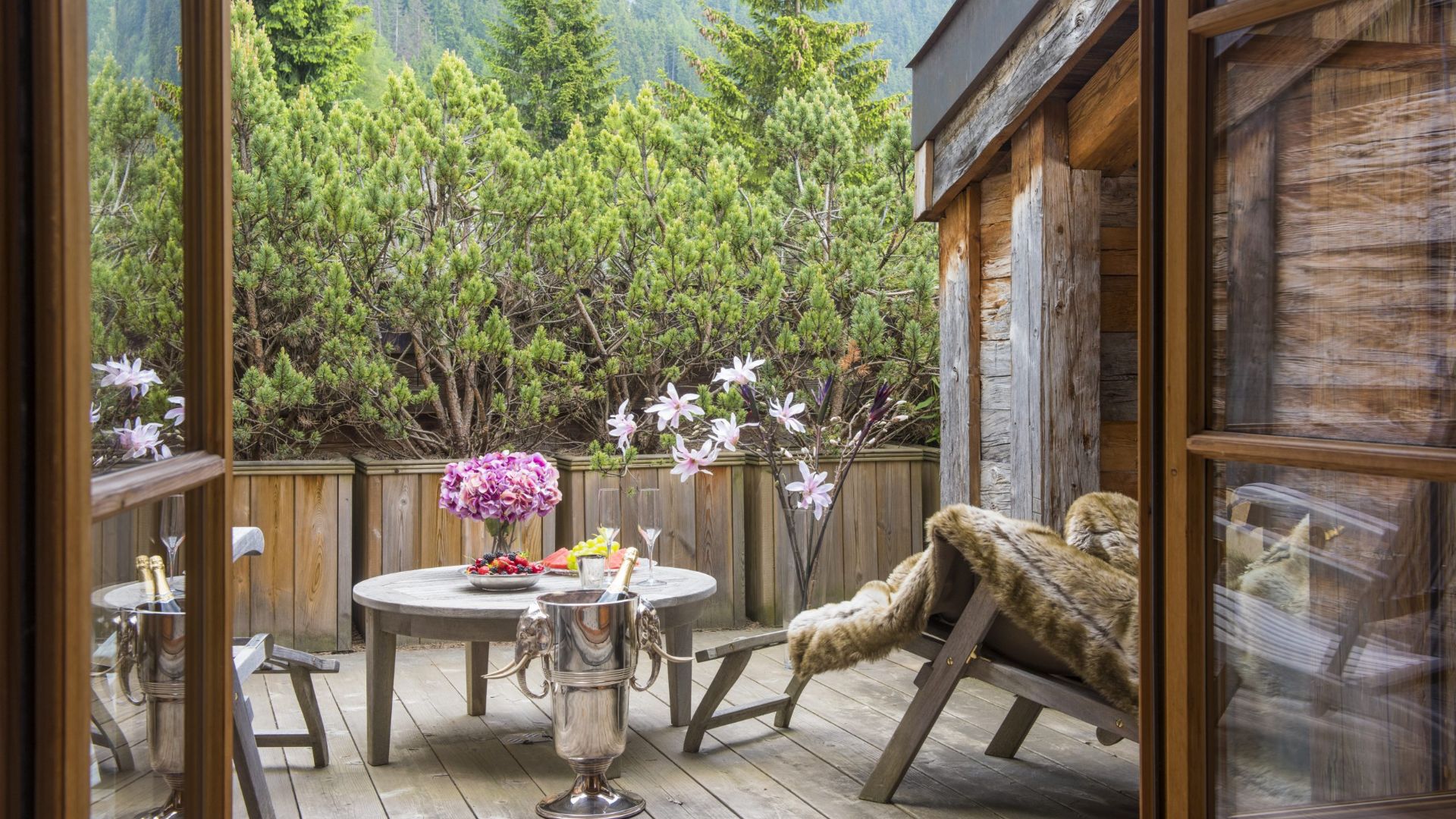 luxury-ski-chalet-verbier-bella-coola-estate-oxford-ski-company- (13).jpg