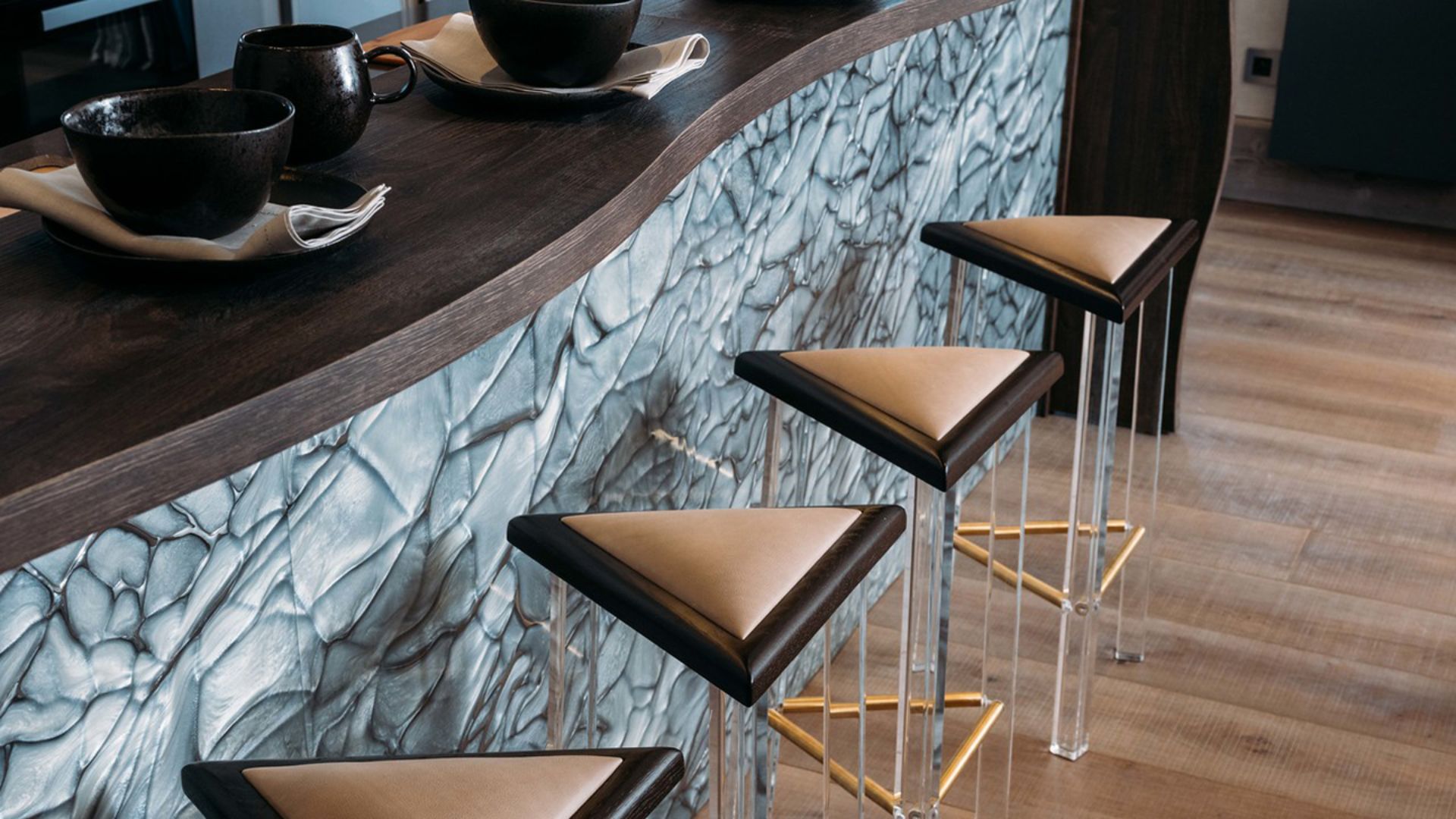 luxury-ski-chalet-courchevel-1850-the-lodge-oxford-ski-comapny-  (33).jpg