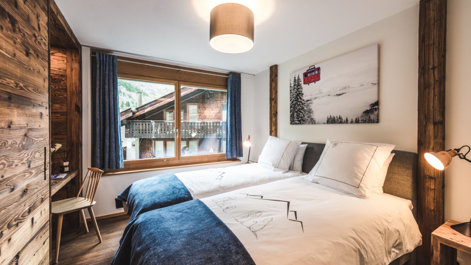 luxury-ski-chalet-zermatt-ti-oxford-ski-BEDROOM (2).jpg
