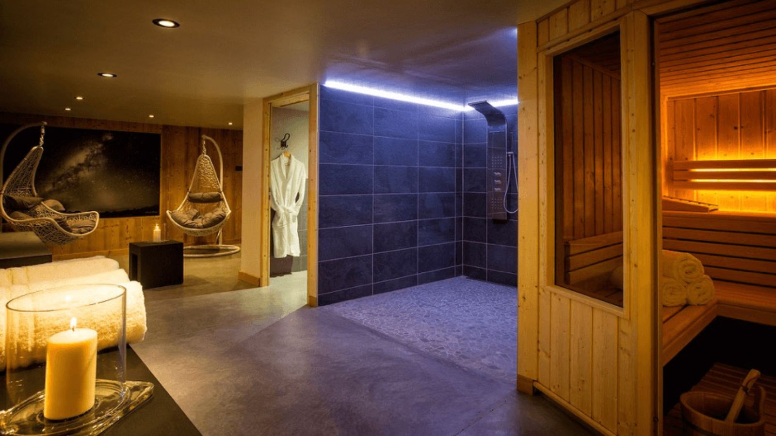 Luxury-ski-chalet-Tignes-chalet-alpinium-1-oxford-ski-sauna.jpg