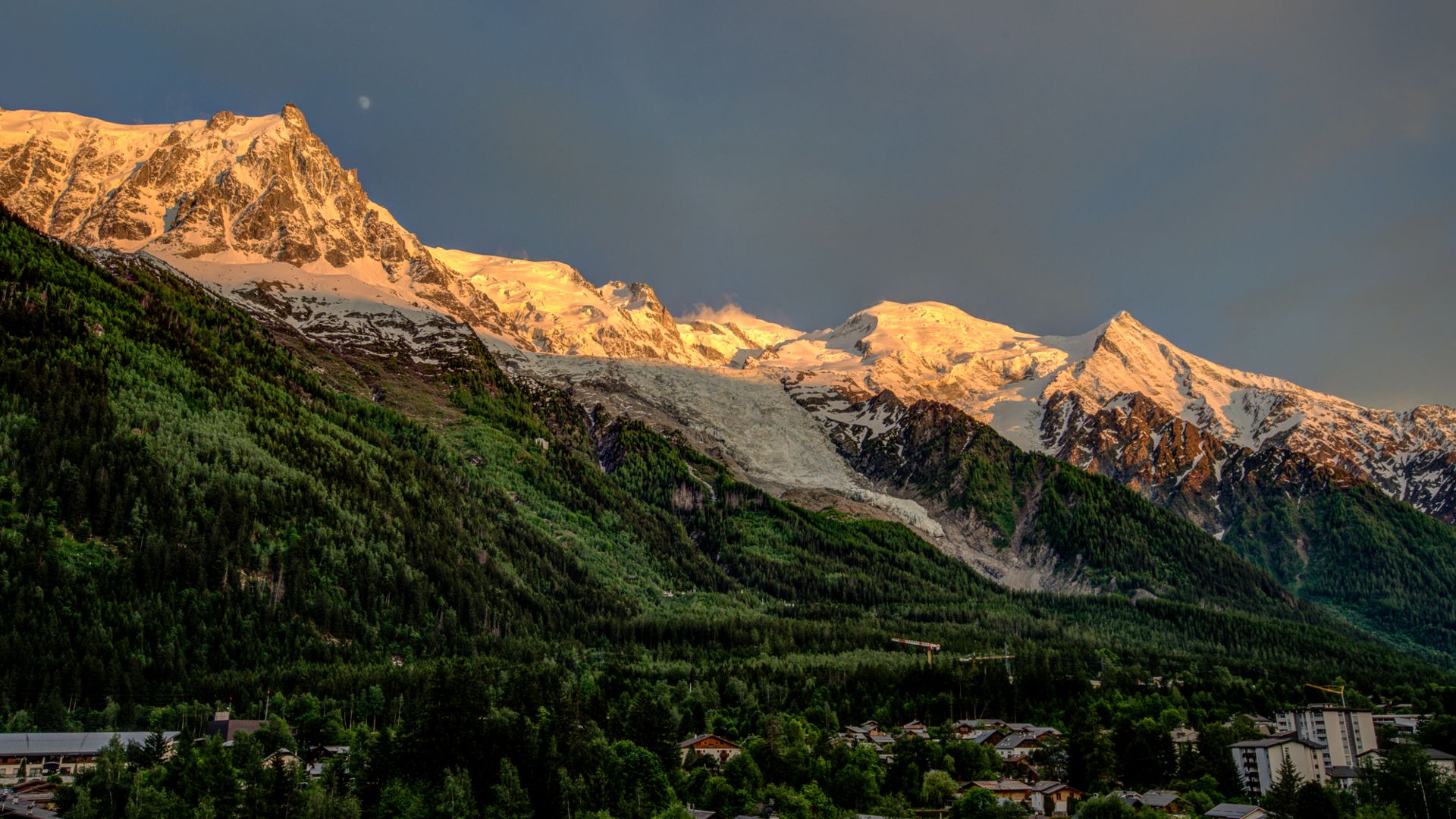 luxury-ski-chalet-chamonix-chalet-rytola-oxford-ski-company- (4).jpg