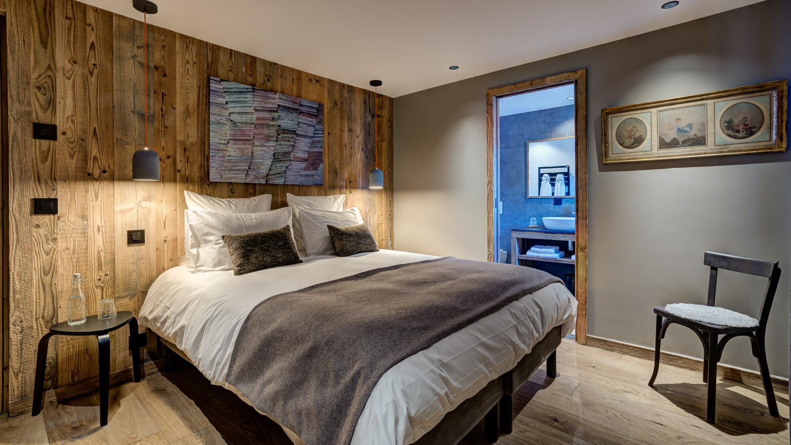 luxury-ski-chalet-meribel-chalet-bergeronnette-oxford-ski-Bedroom_Three.jpg
