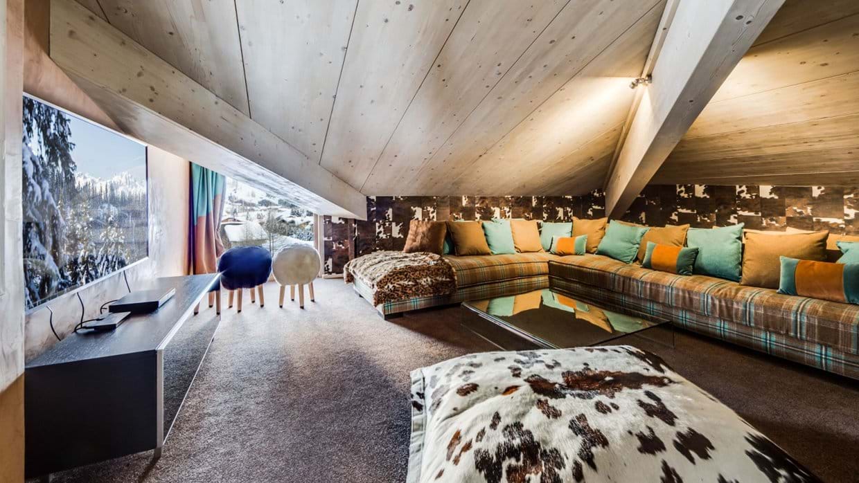 Luxury-ski-chalet-Tignes-cygnaski-penthouse-oxford-ski-snug.jpg