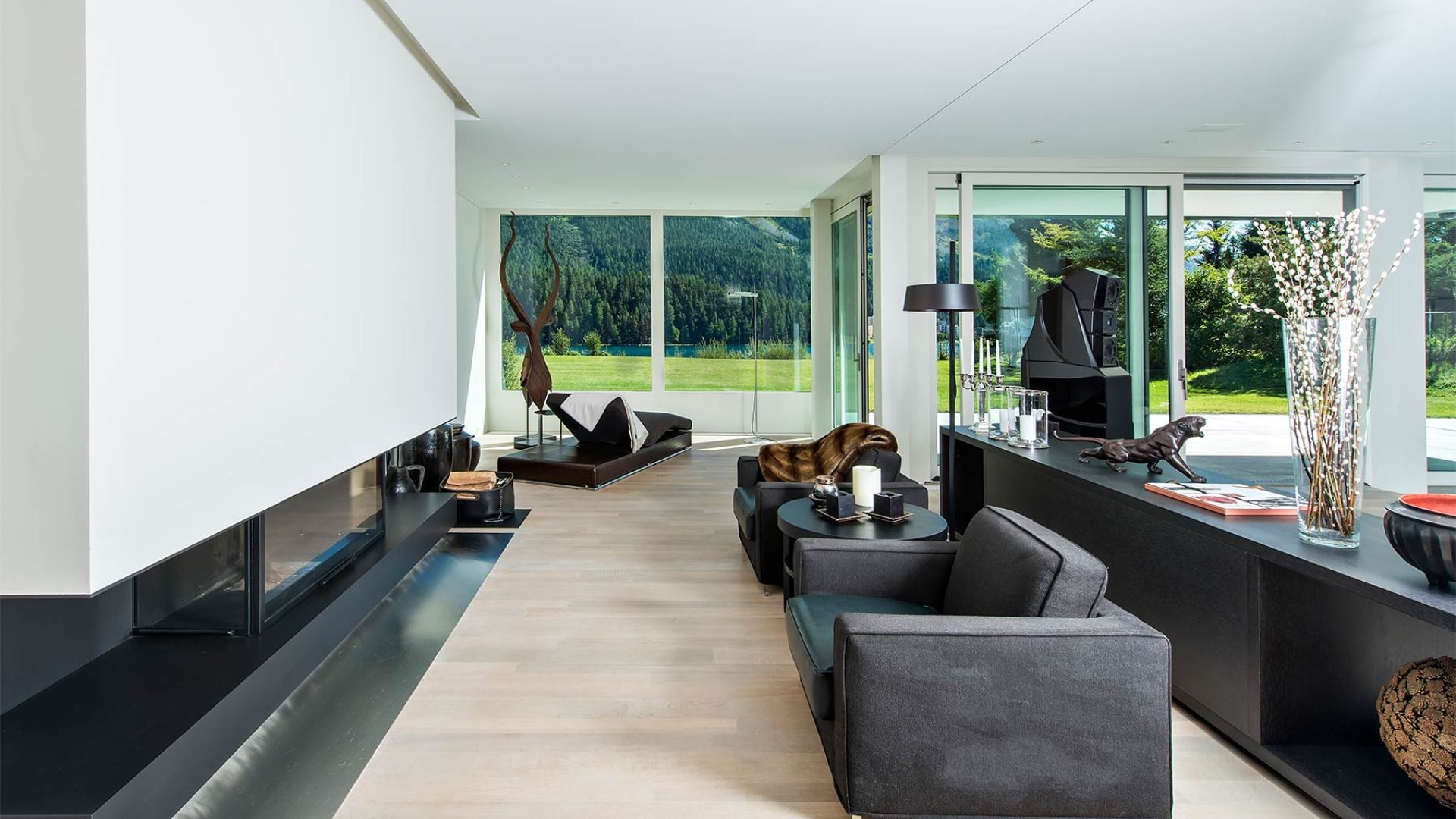 luxury-ski-chalets-st-mortiz-the-loft-oxford-ski-company (31).jpg