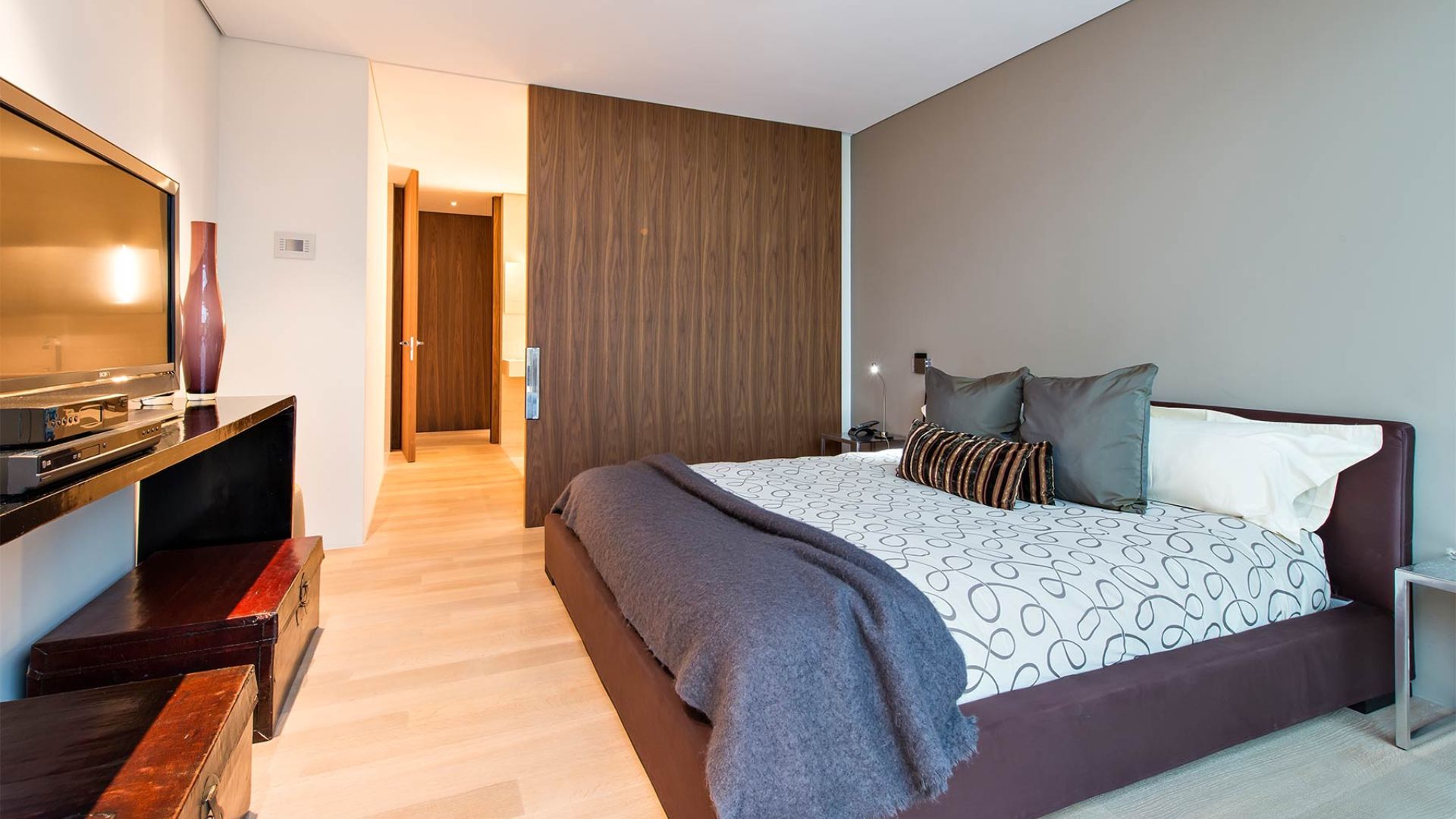 luxury-ski-chalets-st-mortiz-the-loft-oxford-ski-company (14).jpg