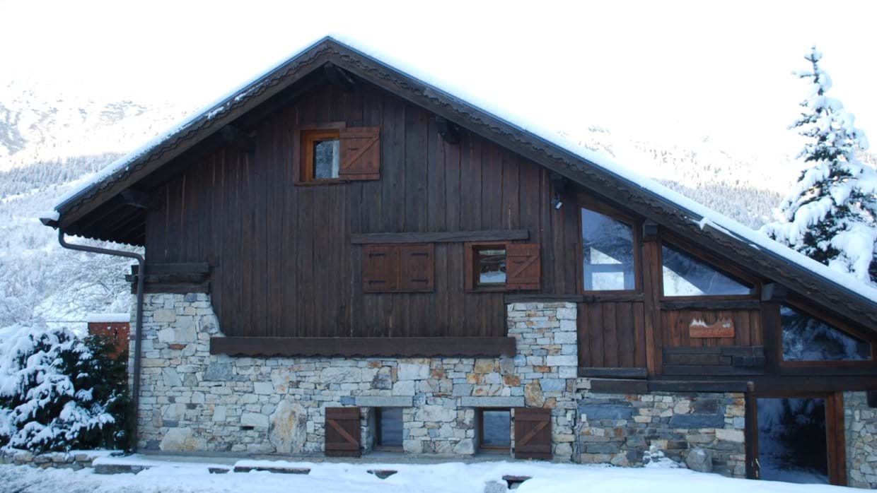 luxury-ski-chalet-meribel-du-guide-oxford-ski-exterior (2).JPG