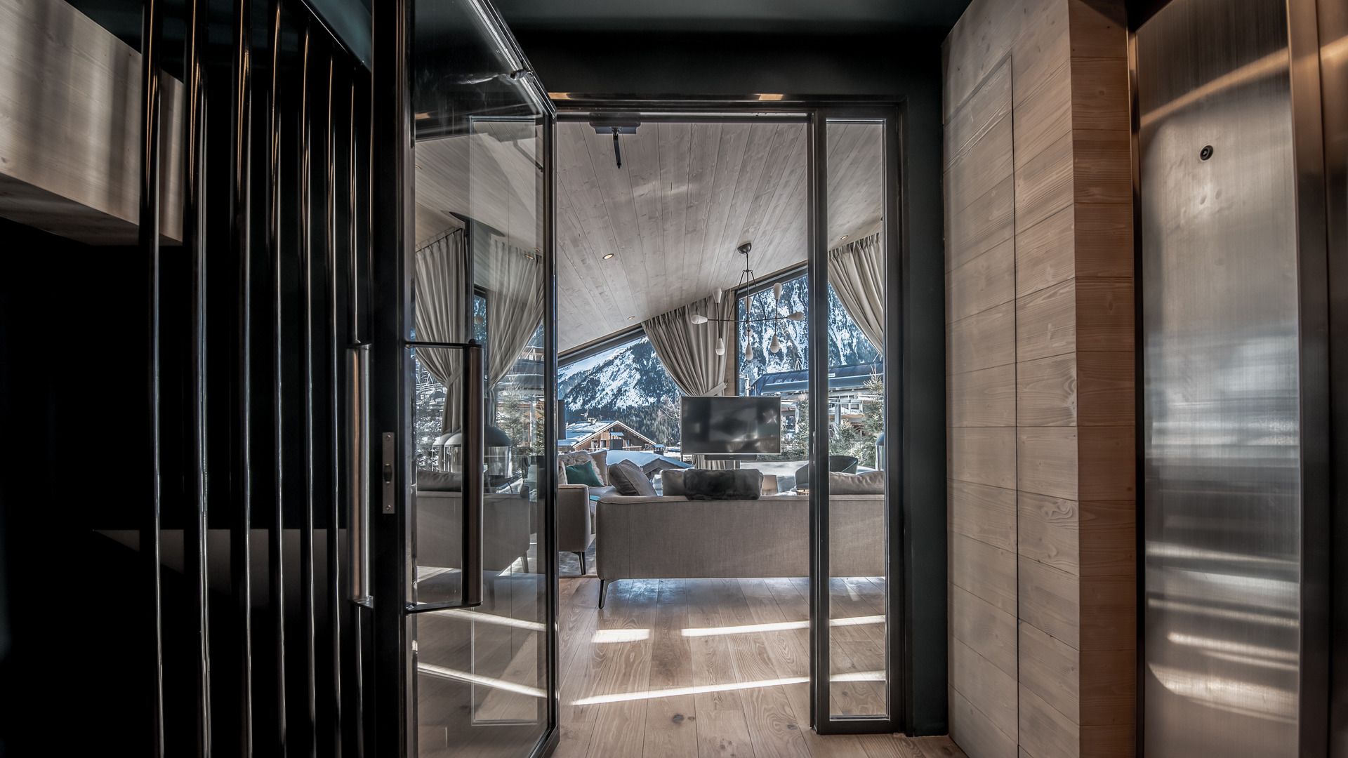 luxury-ski-chalet-courchevel-super-g-oxford-ski-company (14).jpg