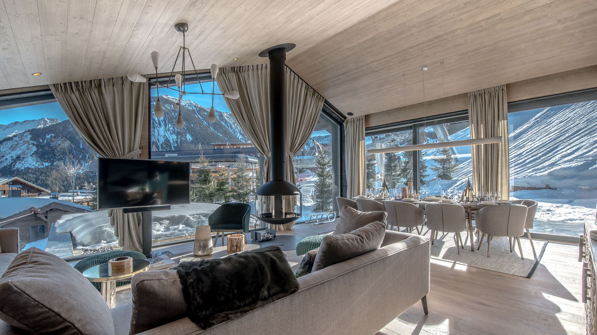 luxury-ski-chalet-courchevel-super-g-oxford-ski-company (4).jpg